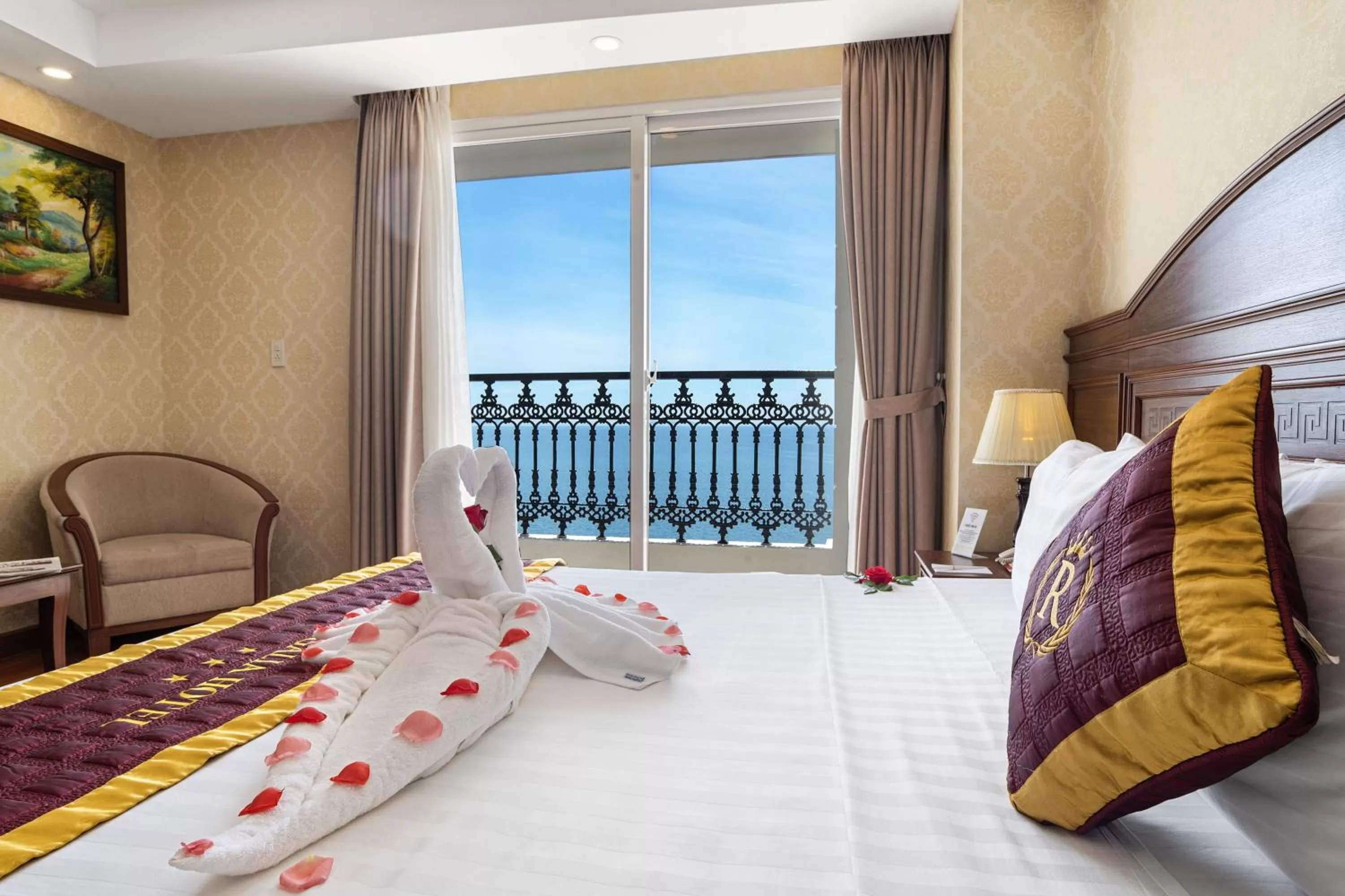 Living room, Bed in Regalia Nha Trang