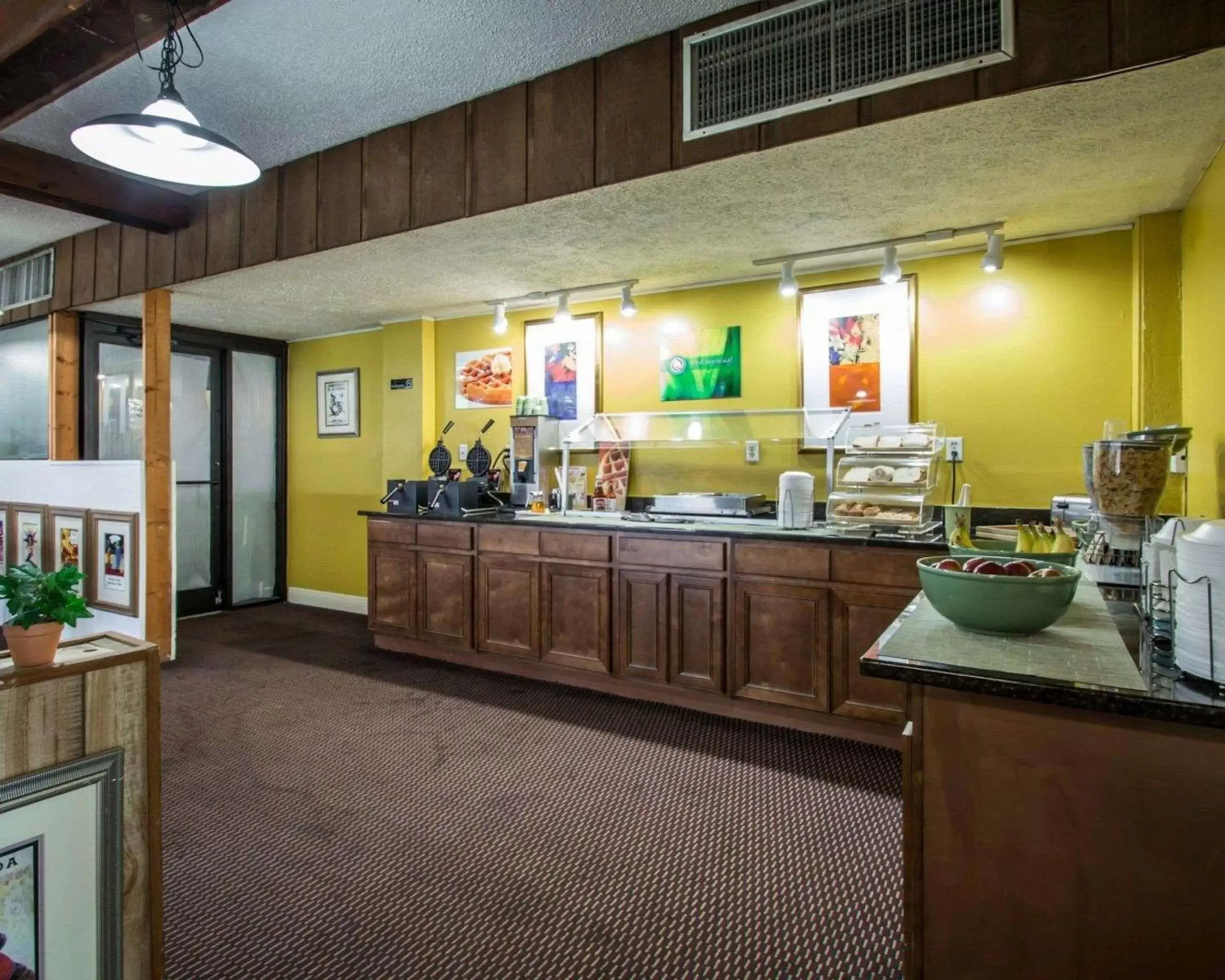 Restaurant/places to eat in Quality Inn Alachua - Gainesville Area