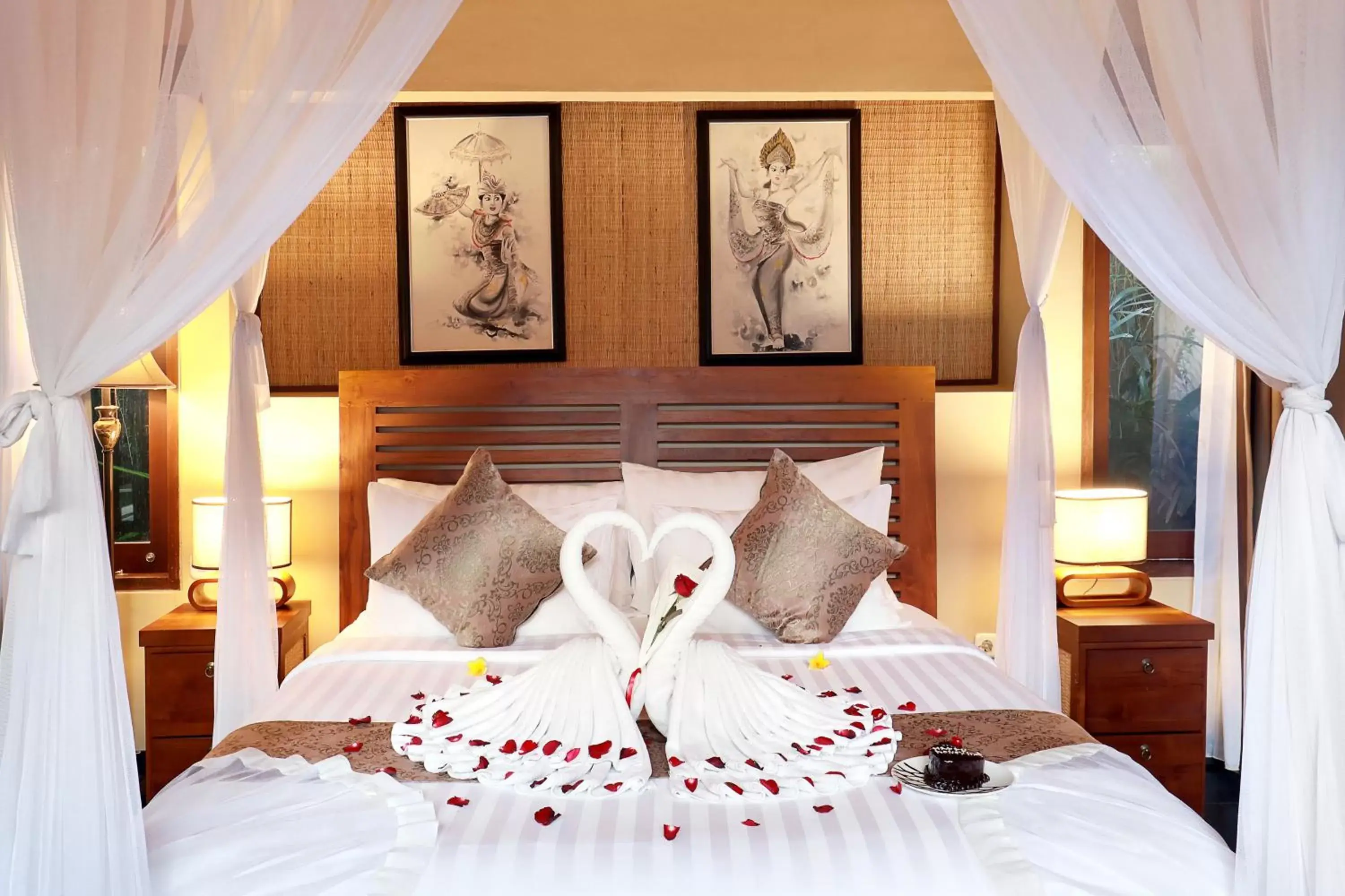 Bed in Ubud Nyuh Bali Resort & Spa - CHSE Certified