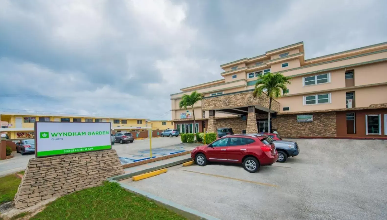 Facade/entrance in Wyndham Garden Guam