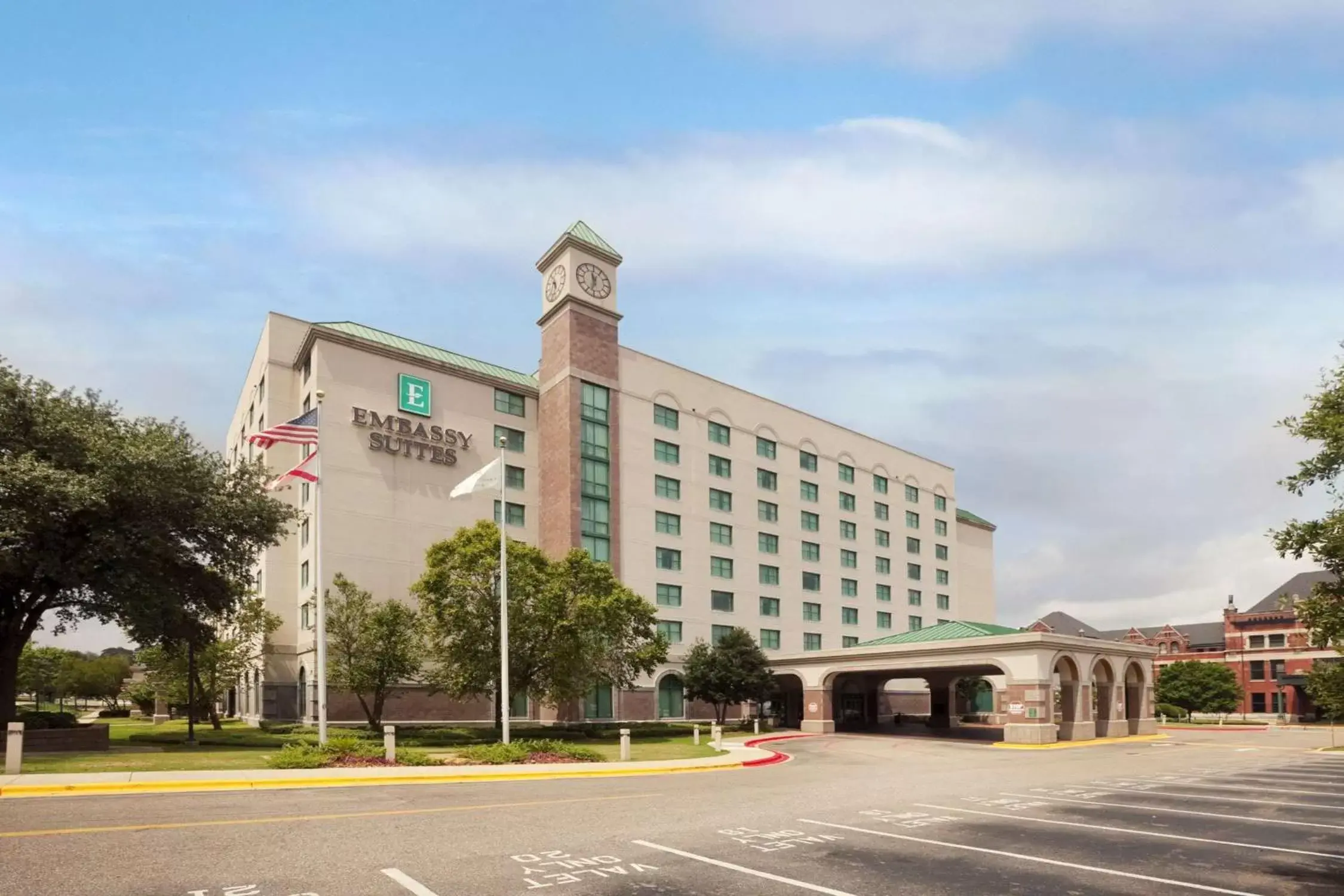 Property Building in Embassy Suites Montgomery - Hotel & Conference Center