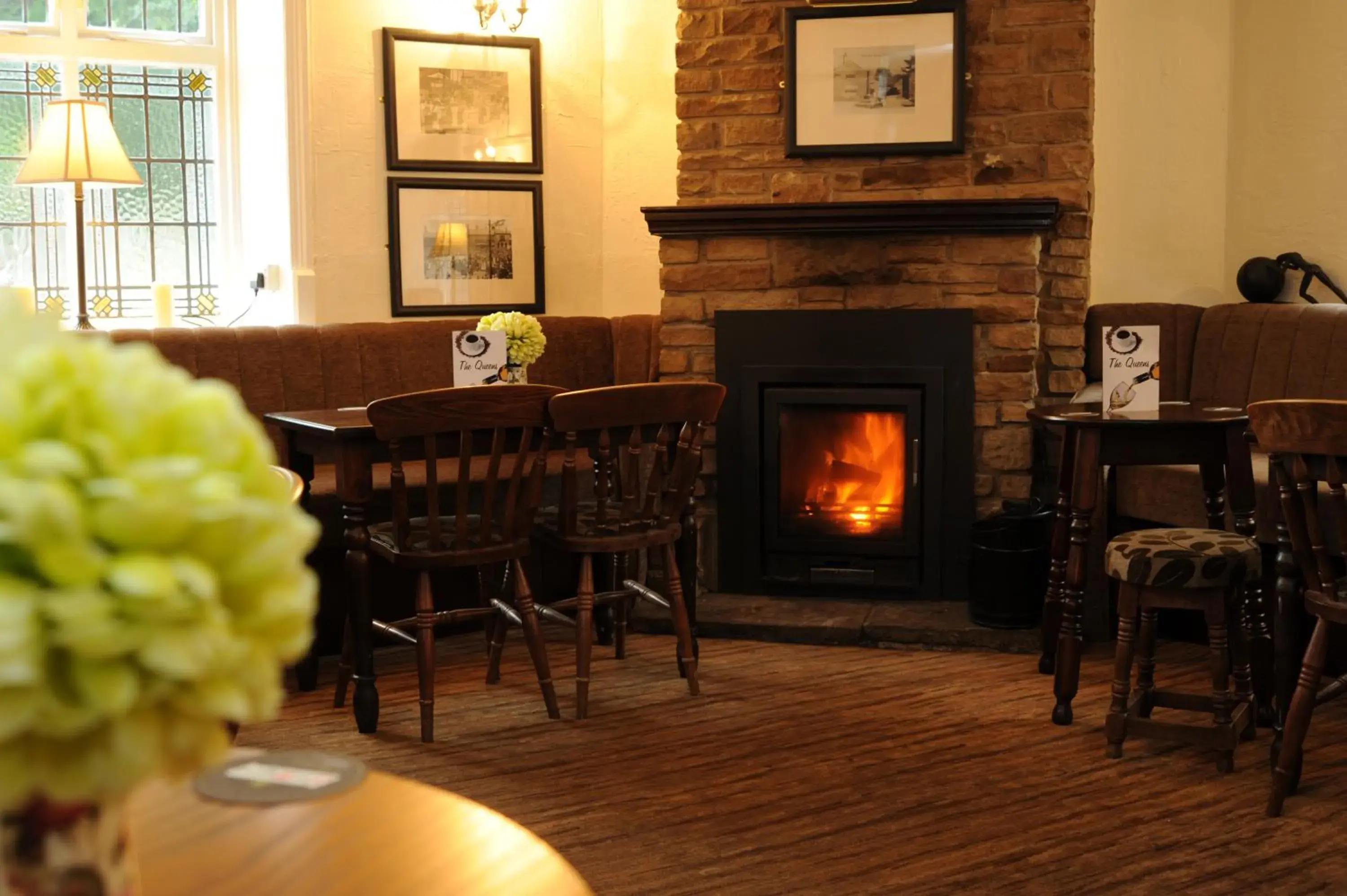 Restaurant/places to eat in Queens arms country inn