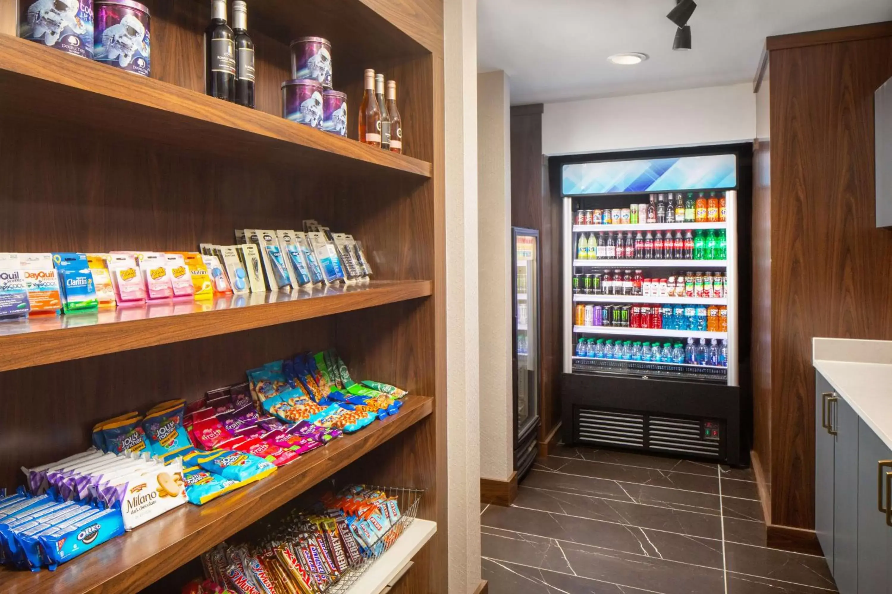 Restaurant/places to eat in DoubleTree by Hilton Ann Arbor, MI Restaurant/places to eat in DoubleTree by Hilton Ann Arbor, MI