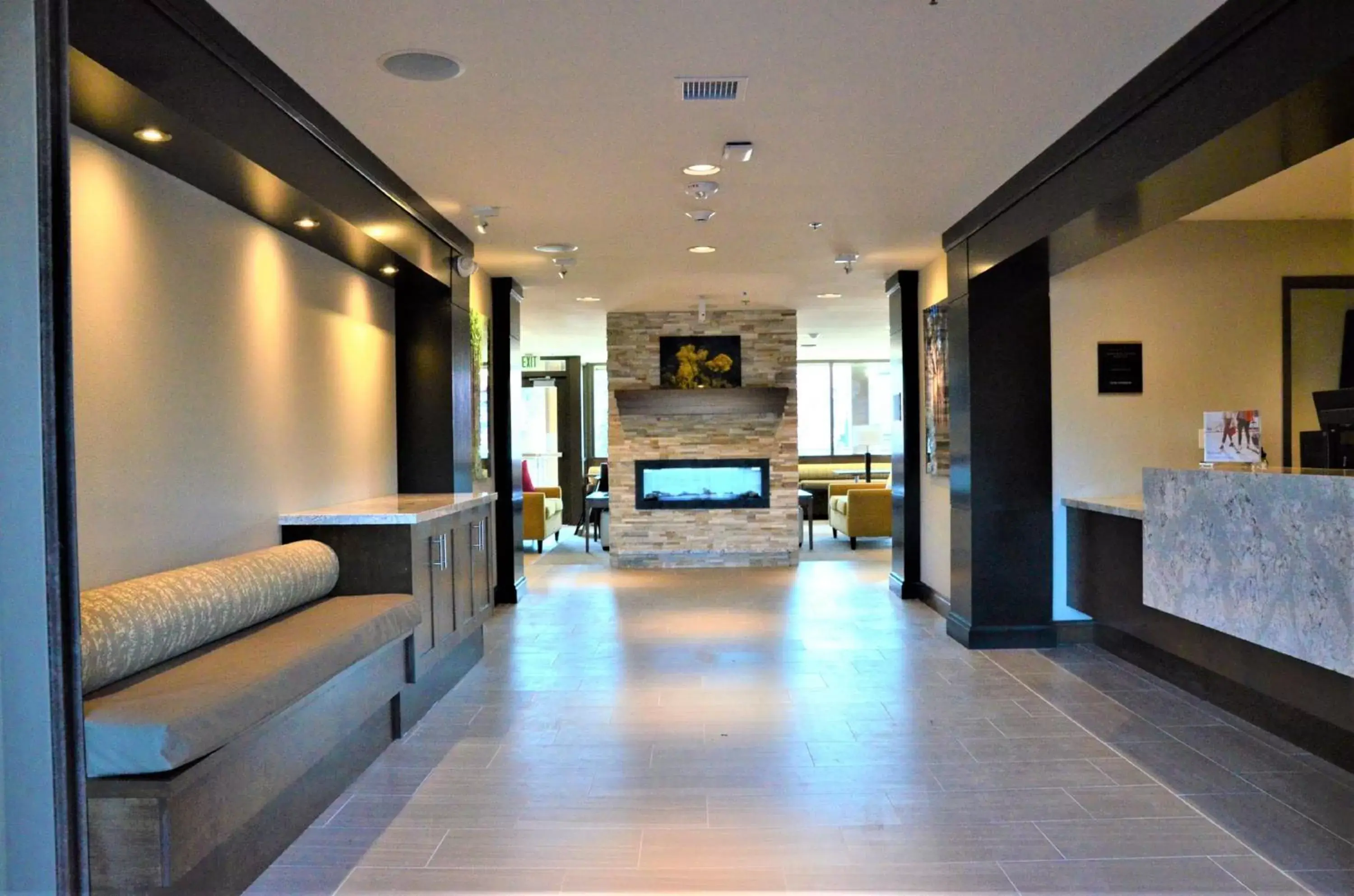 Property building, Lobby/Reception in Staybridge Suites - Orenco Station, an IHG Hotel