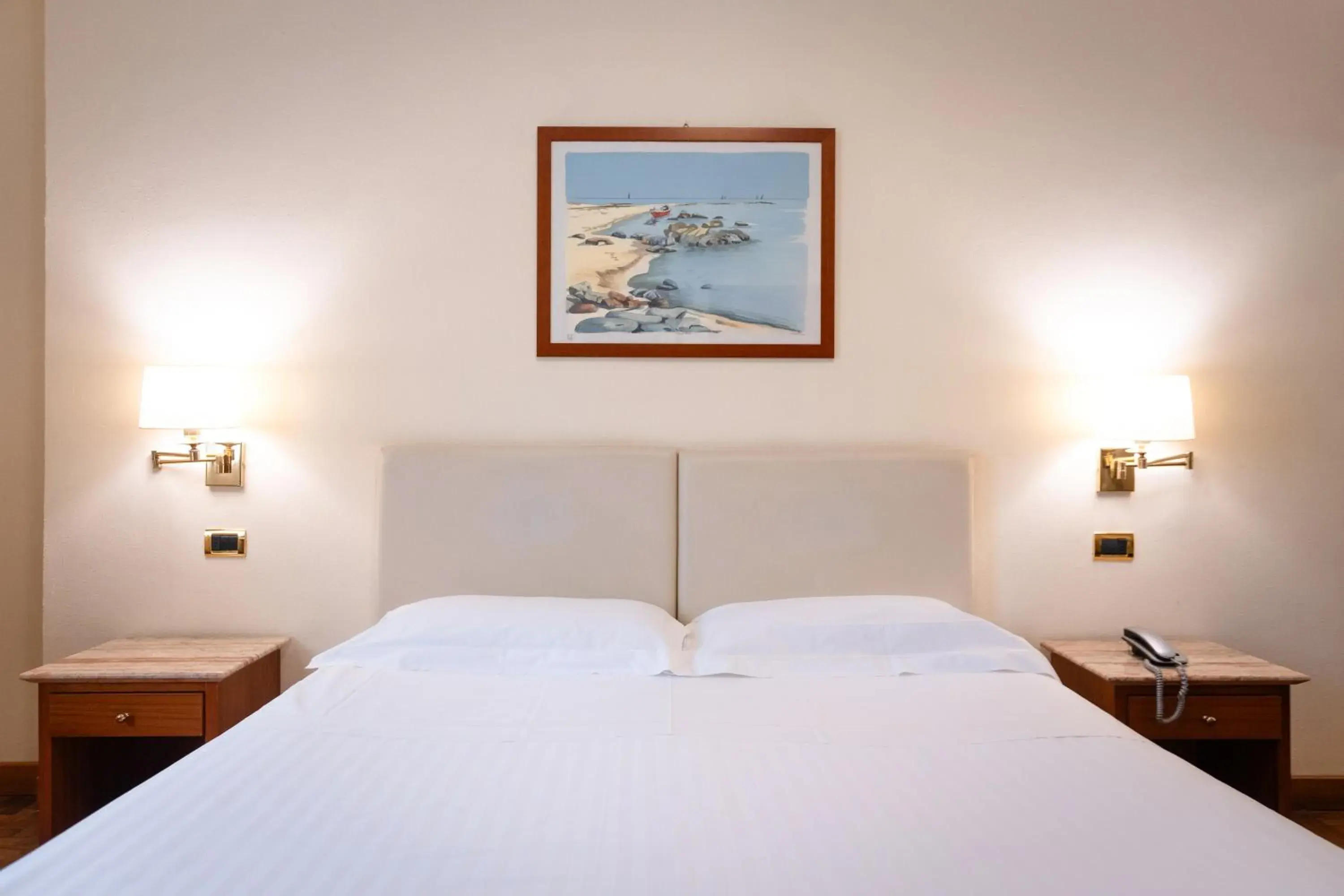 Standard Triple Room in Hotel Airone