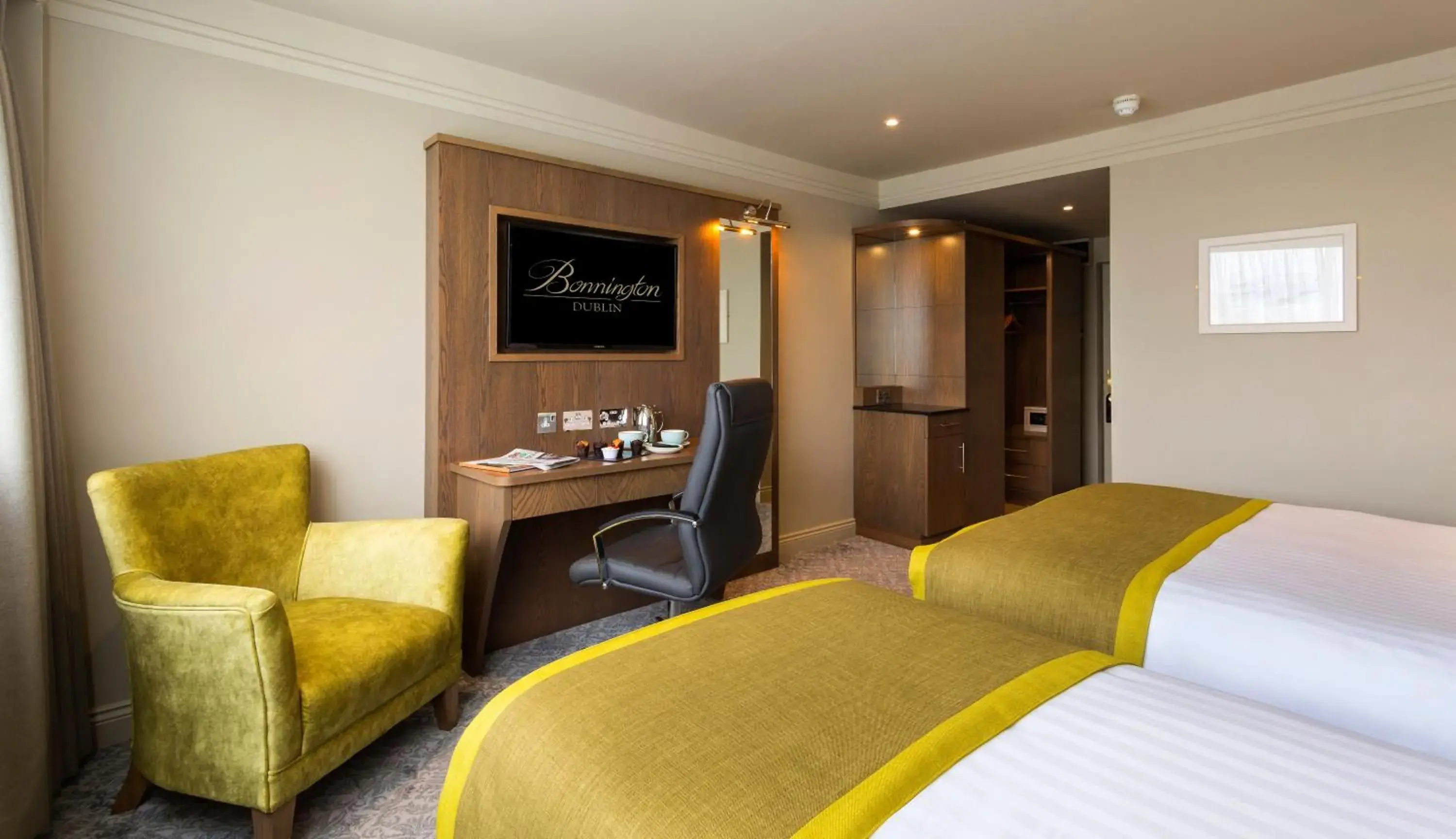 Bed in Bonnington Hotel & Leisure Centre Bed in Bonnington Hotel & Leisure Centre