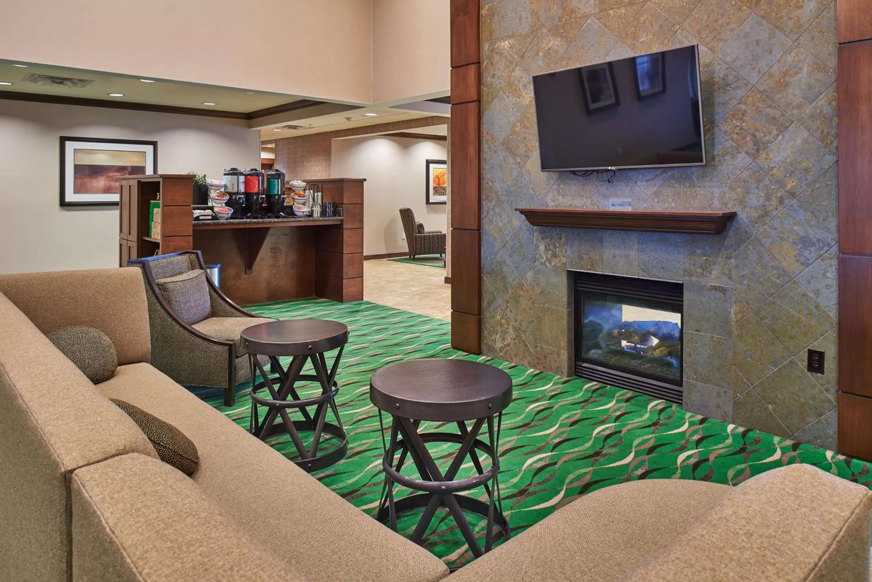 Lobby or reception, Lounge/Bar in Homewood Suites Odessa