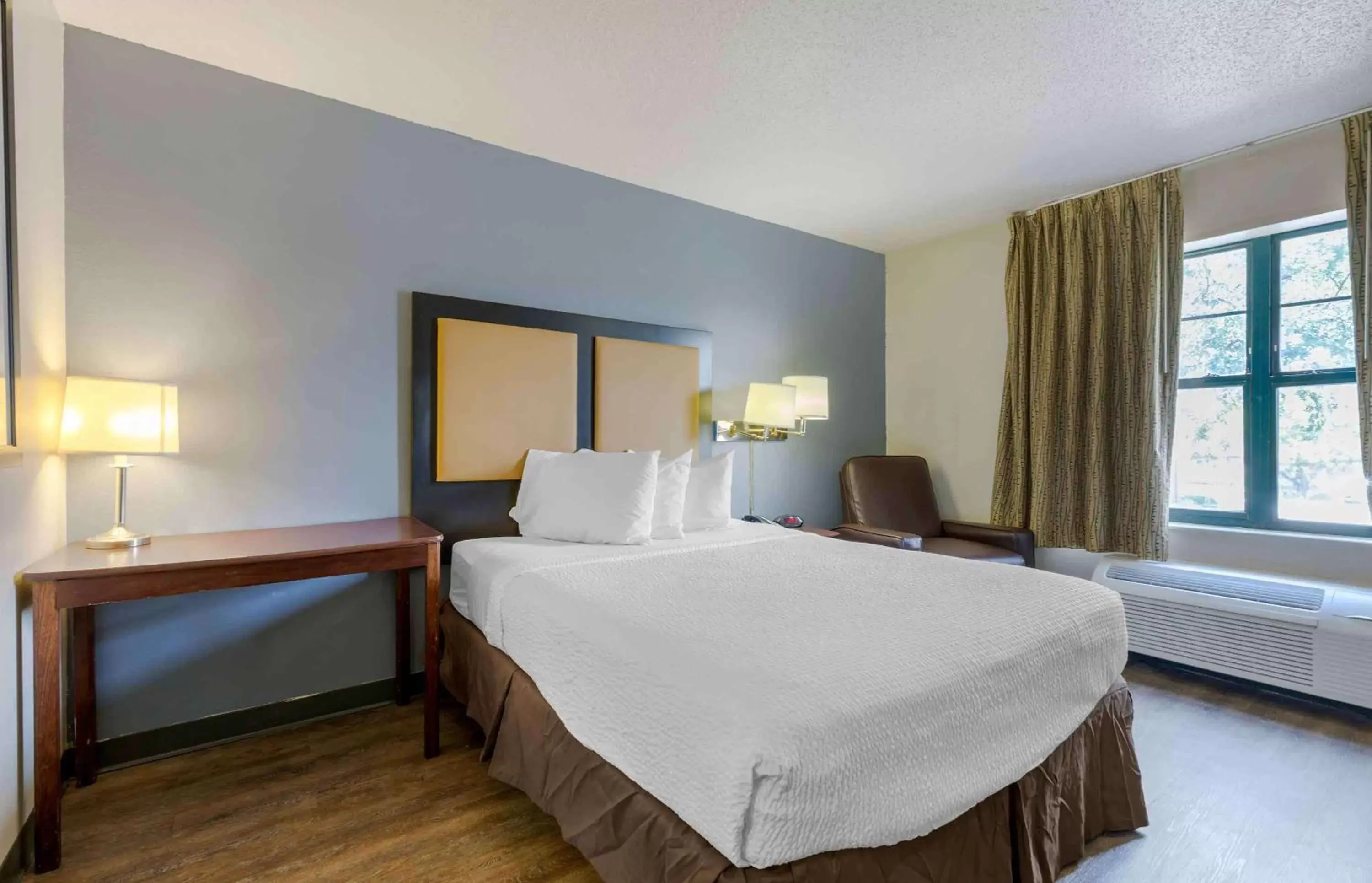 Bedroom, Bed in Extended Stay America Suites - Lubbock - Southwest