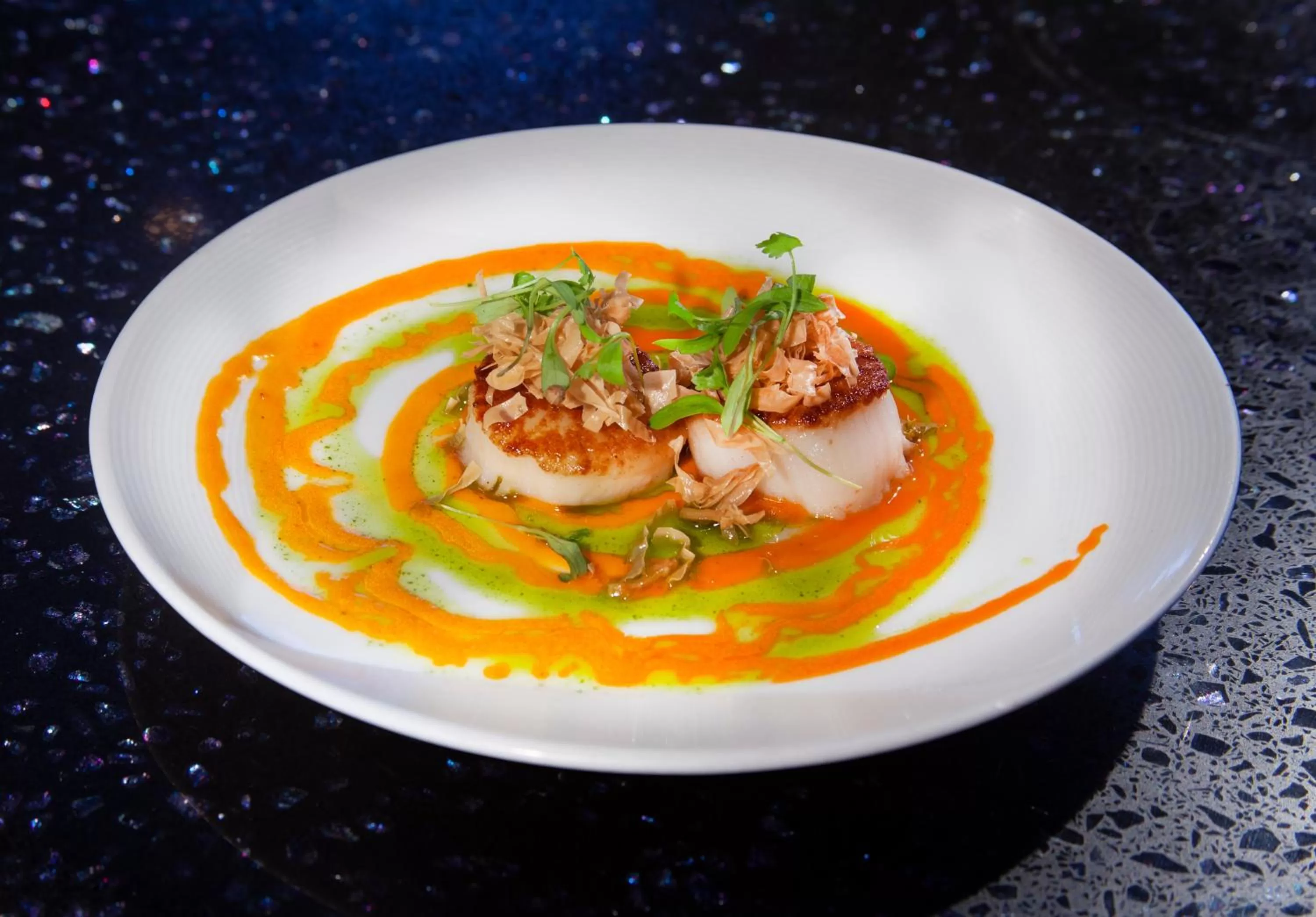 Food and drinks in Pier House Resort & Spa