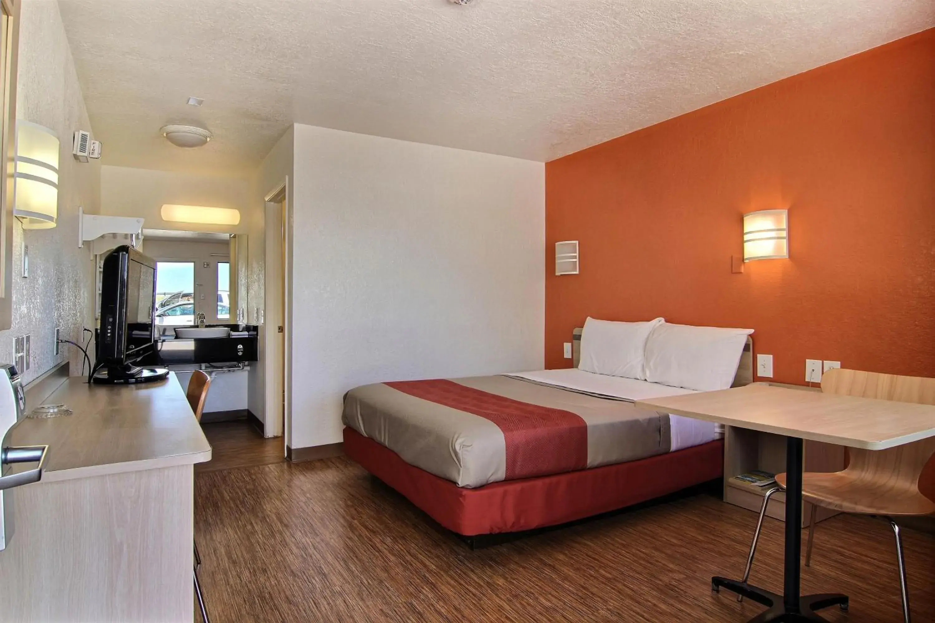 Bedroom, Bed in Motel 6-Abilene, TX