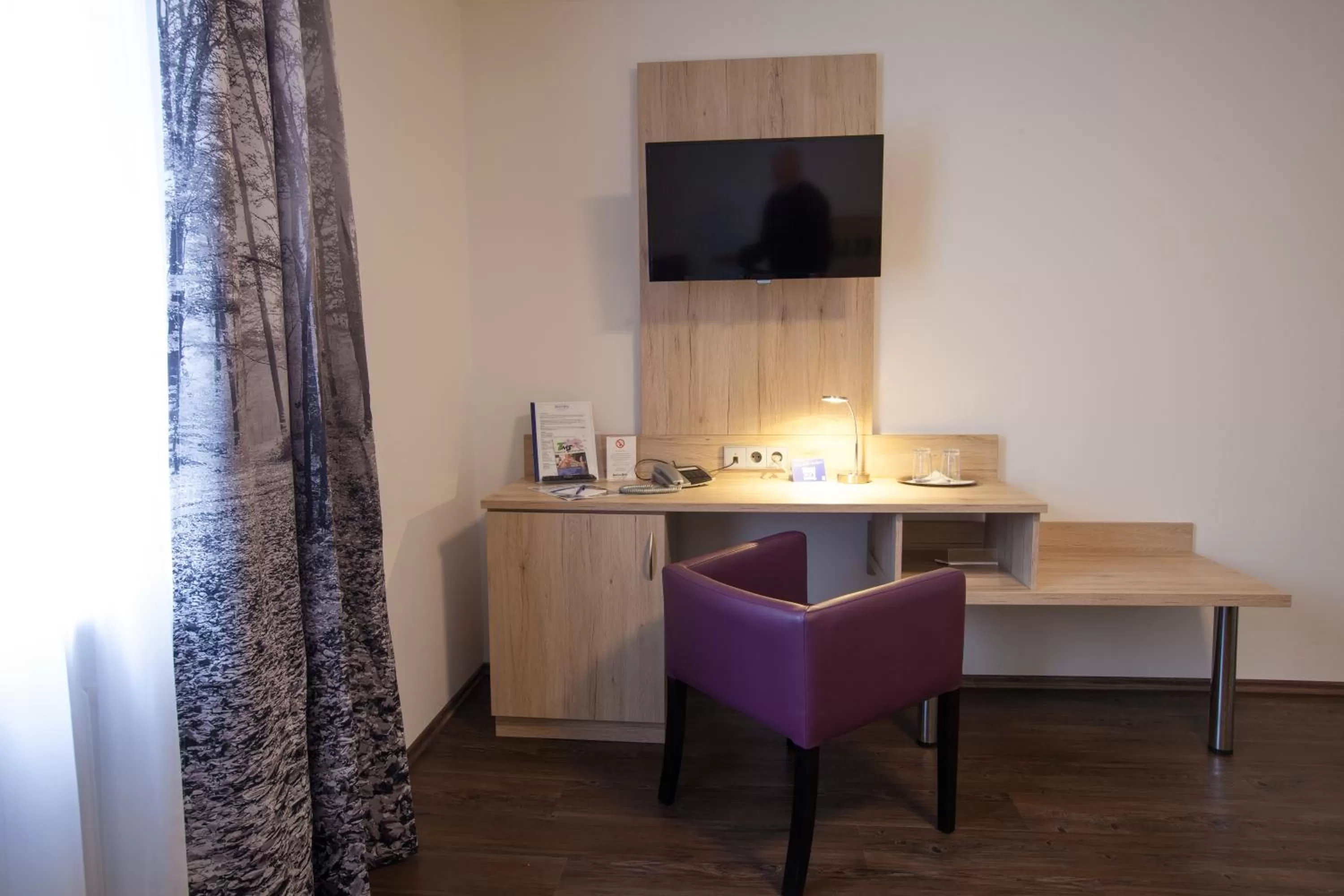 Photo of the whole room in Hotel zur Pfalz