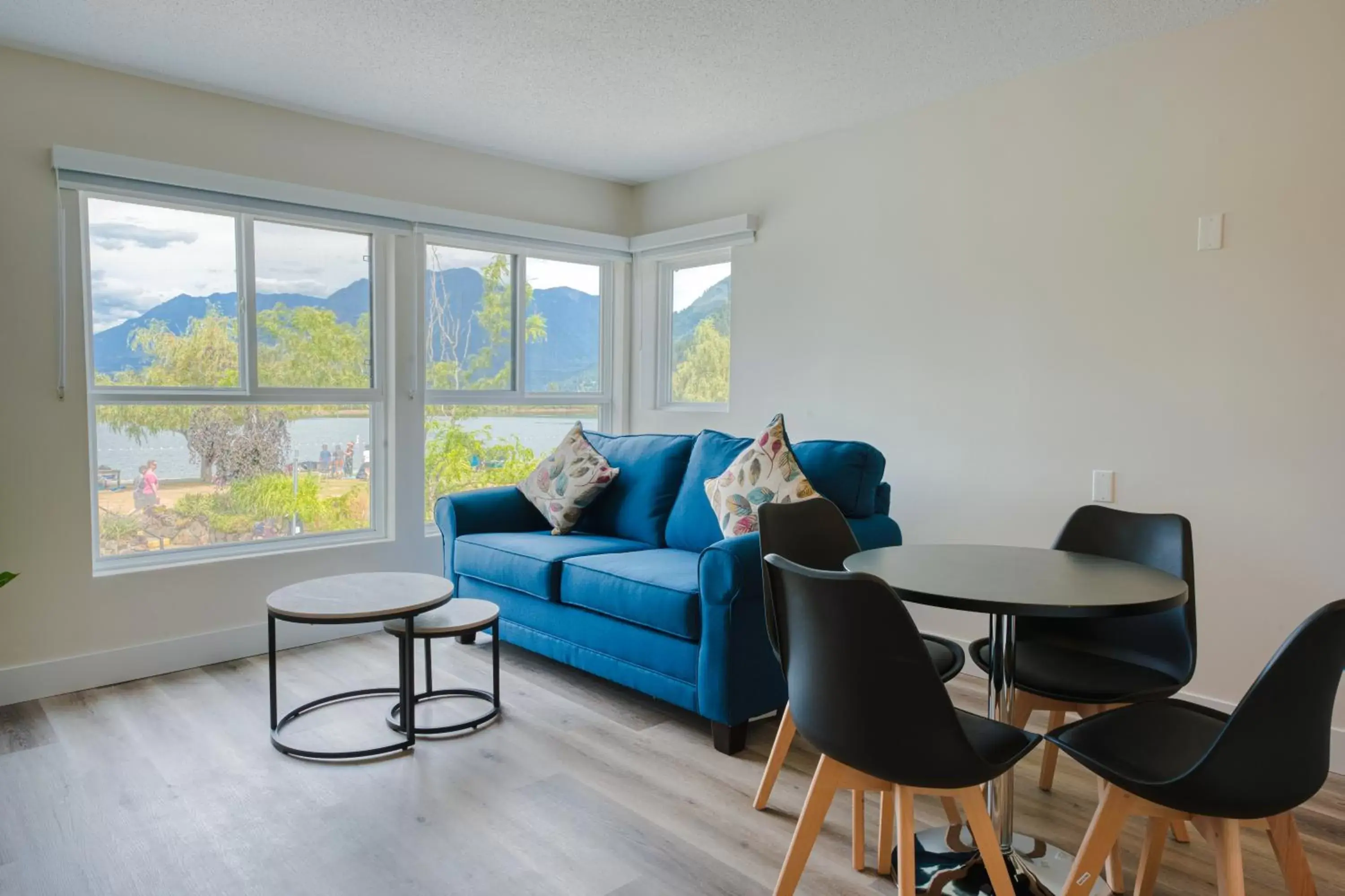 Superior Suite with Sea View in Harrison Grand Motel Superior Suite with Sea View in Harrison Grand Motel