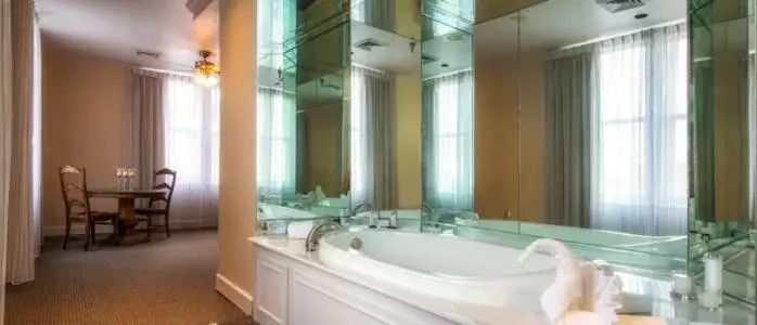 Bathroom in Hotel Bentley