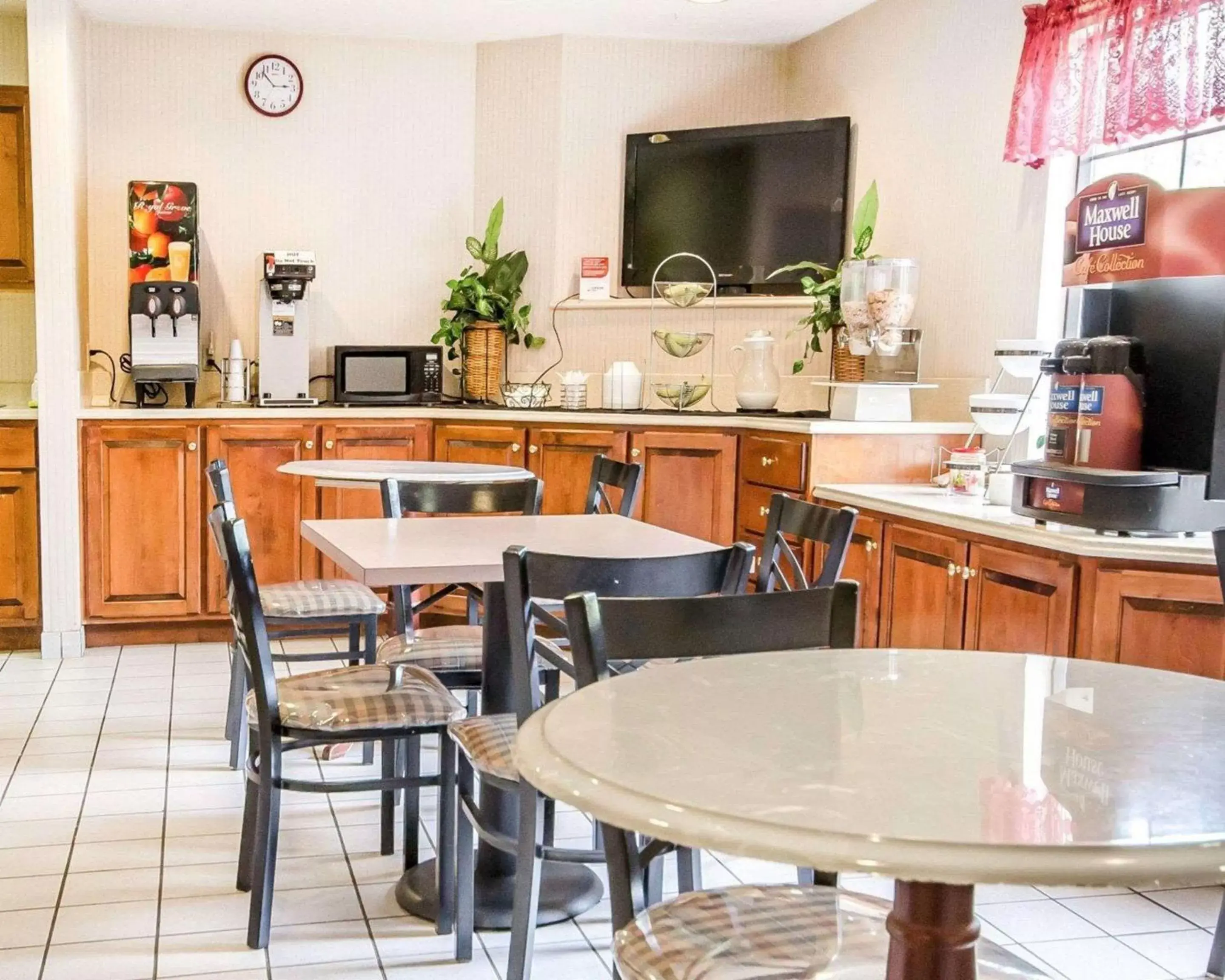 Restaurant/Places to Eat in Econo Lodge London