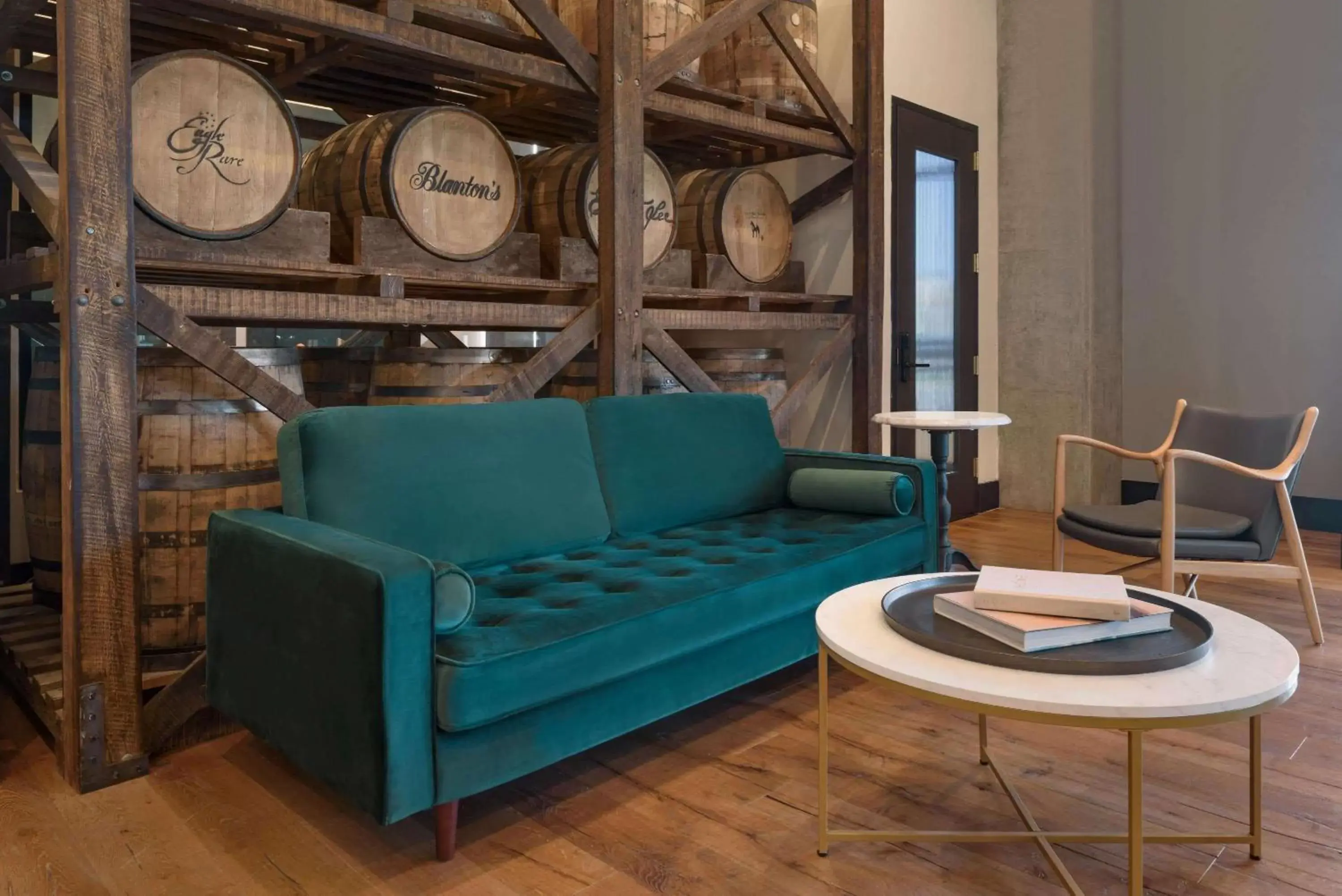 Restaurant/places to eat, Seating Area in Origin Lexington, a Wyndham Hotel