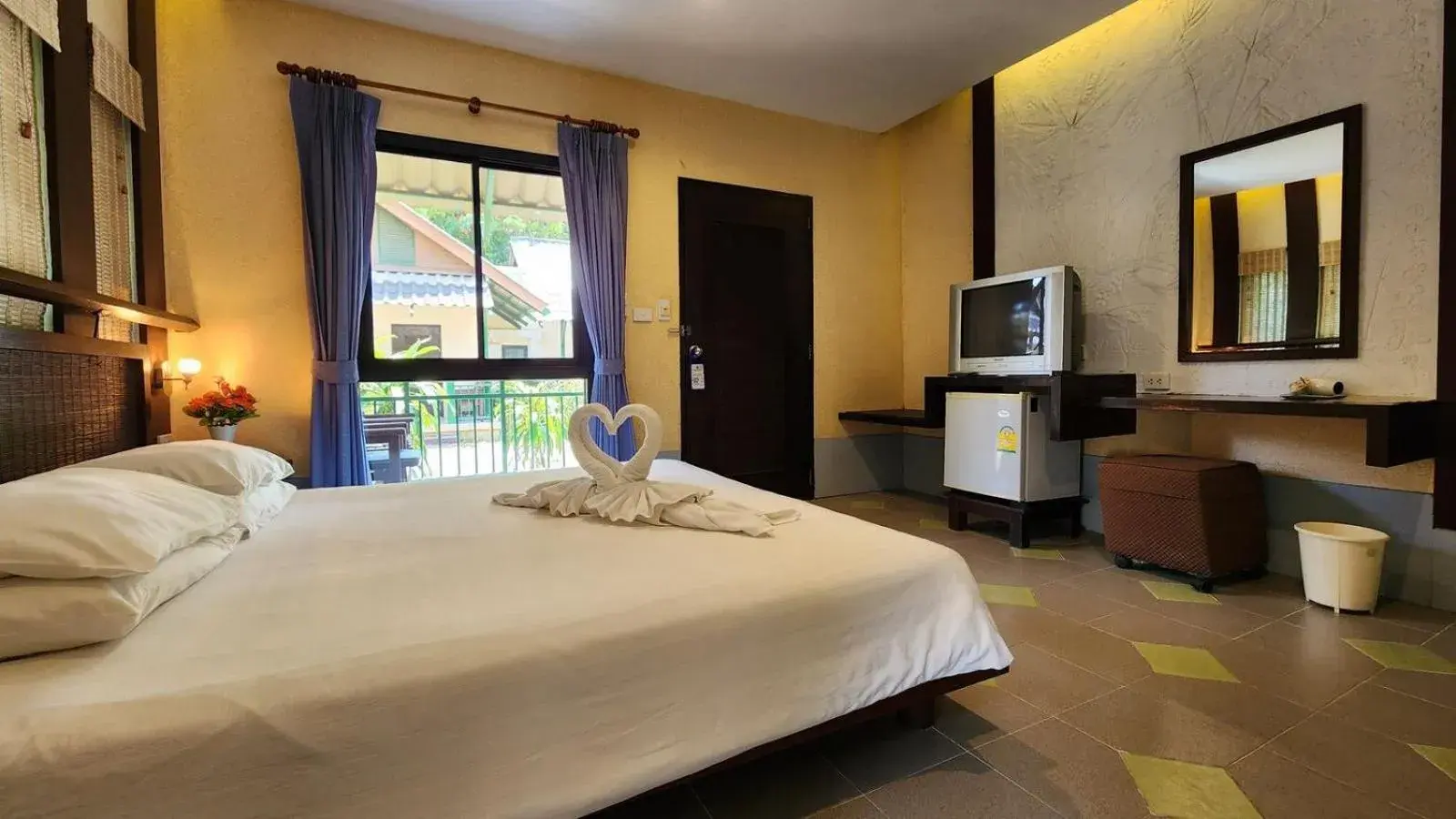 Bed in Pattaya Garden Resort Bed in Pattaya Garden Resort