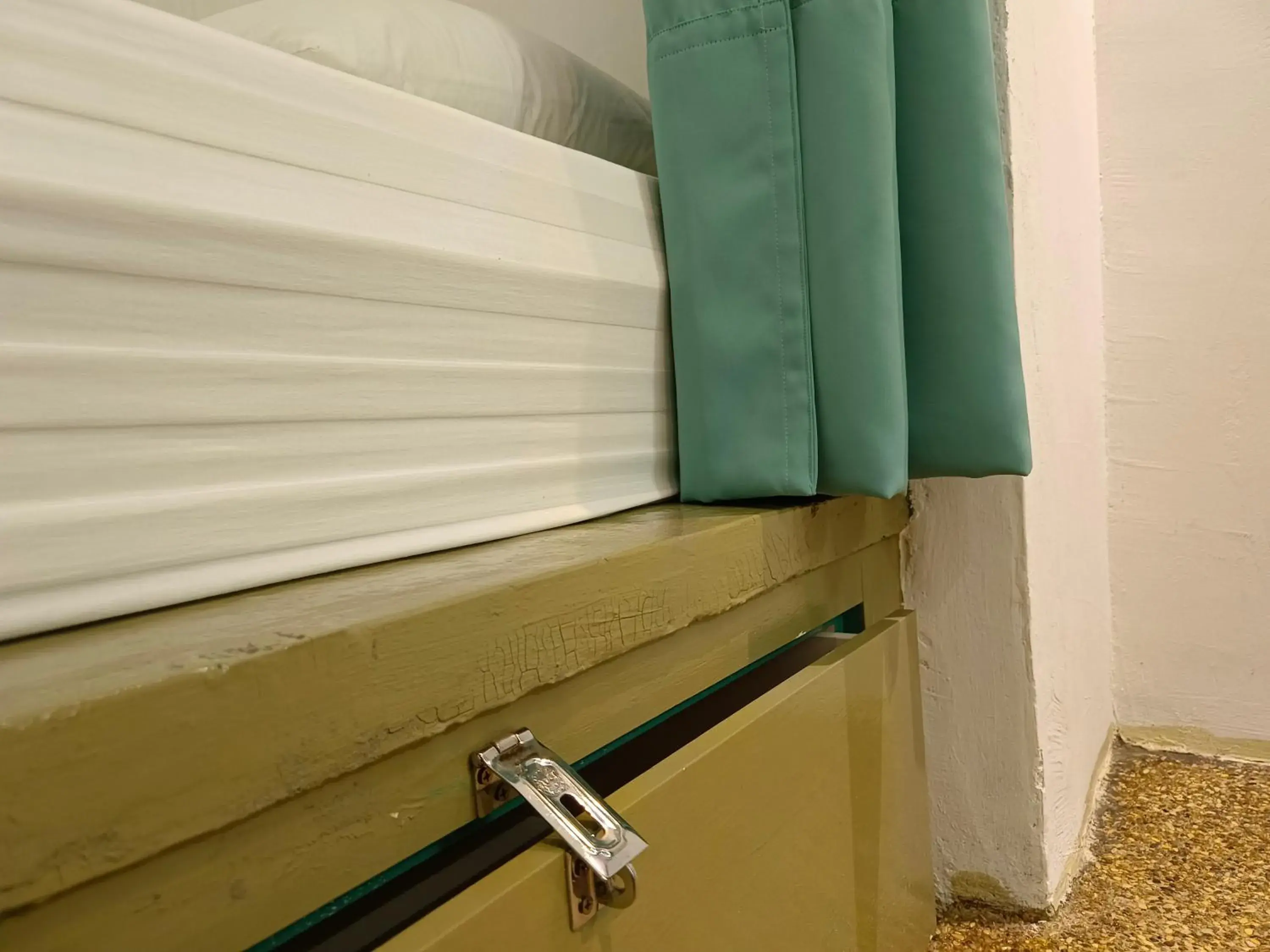 storage in Beds In Garden Hostel