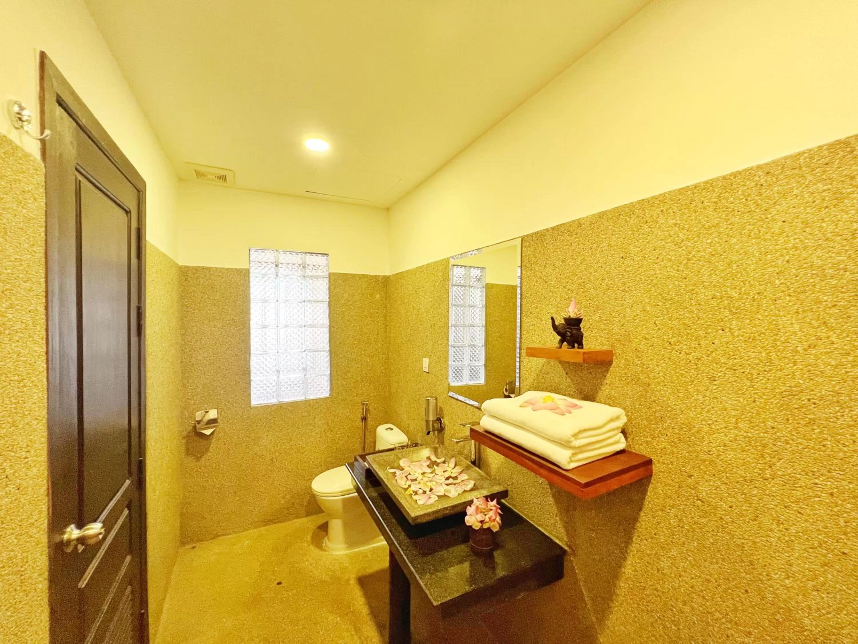 Toilet in The Bliss Angkor