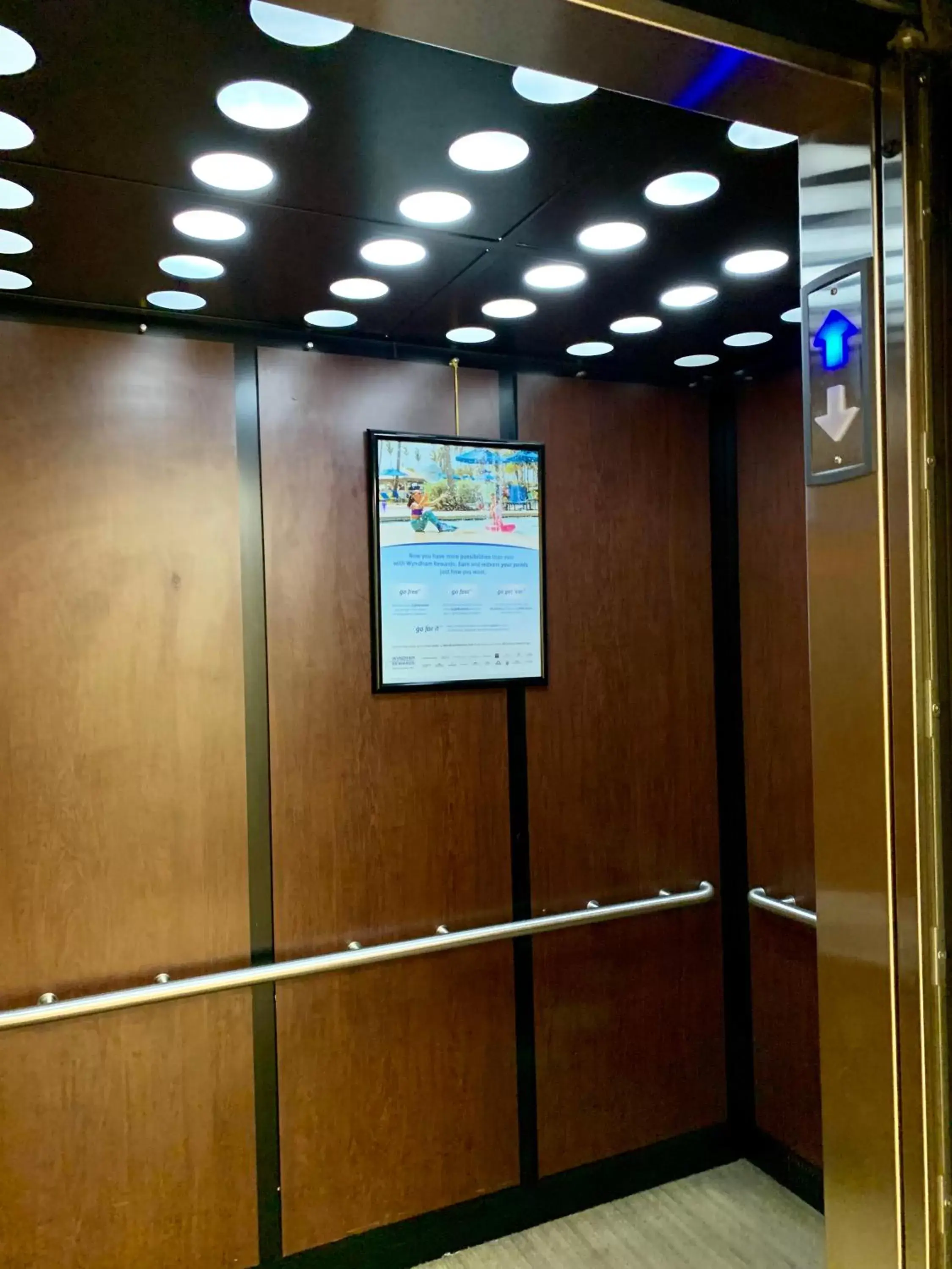 elevator in Days Inn by Wyndham Victoria