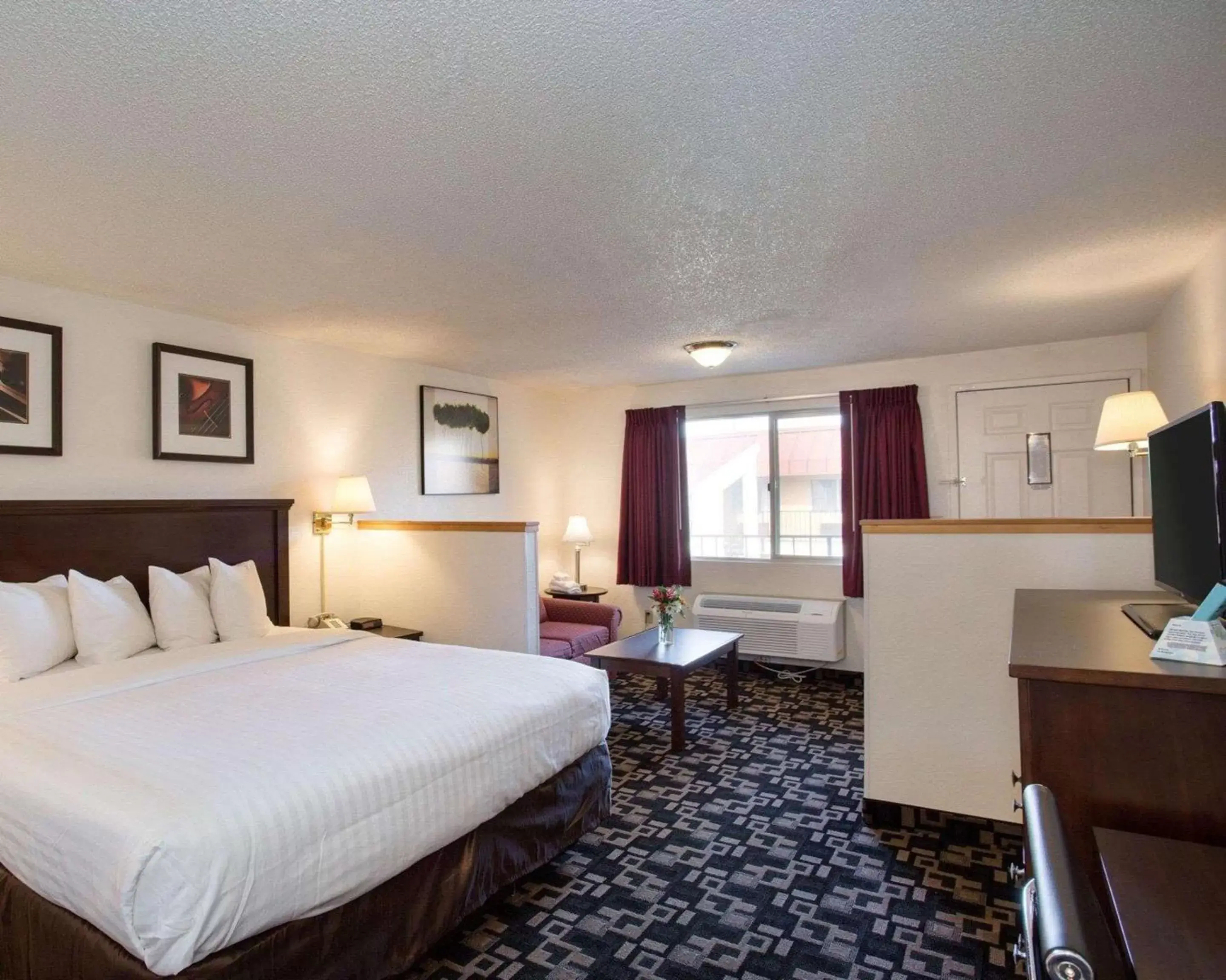 Photo of the whole room in MorningGlory Inn & Suites