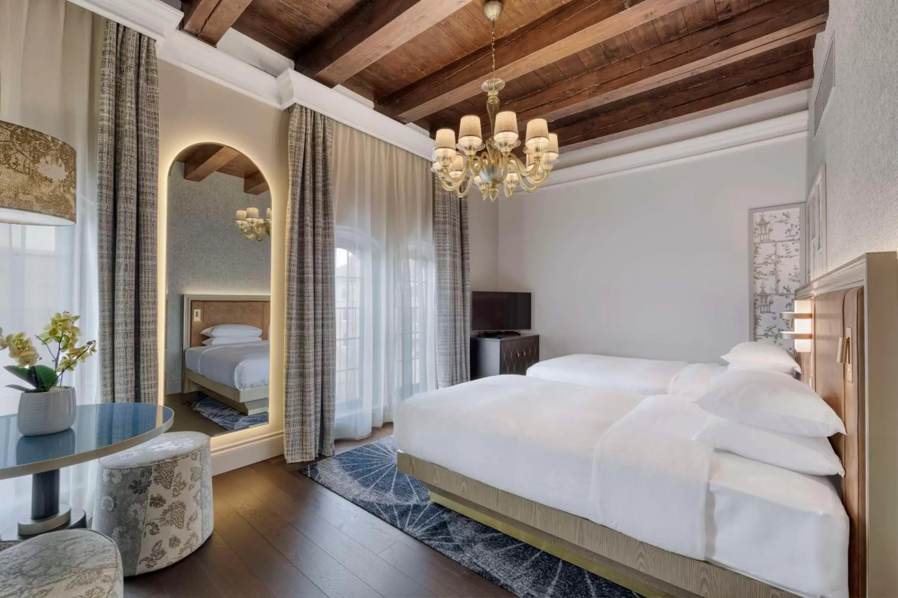 Bedroom, Bed in Hilton Molino Stucky Venice