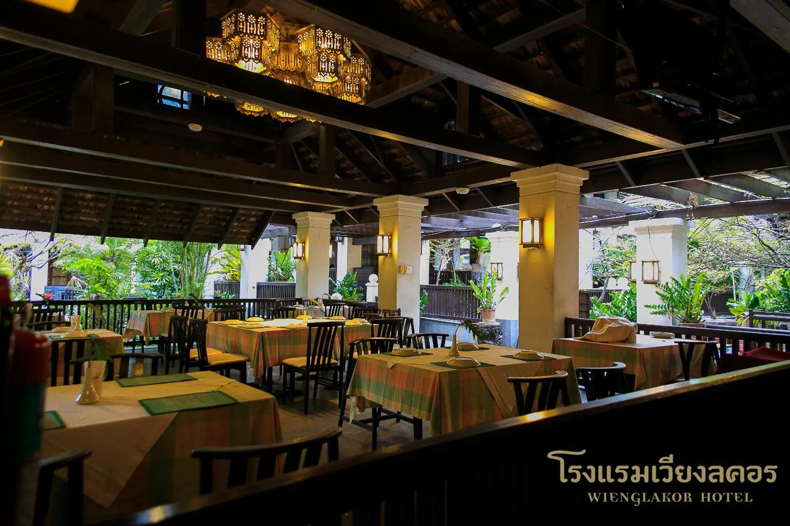 Restaurant/places to eat in Wienglakor Hotel Lampang Restaurant/places to eat in Wienglakor Hotel Lampang