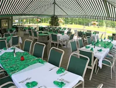 Restaurant/places to eat in Peek'n Peak Resort Trademark Collection by Wyndham Restaurant/places to eat in Peek'n Peak Resort Trademark Collection by Wyndham