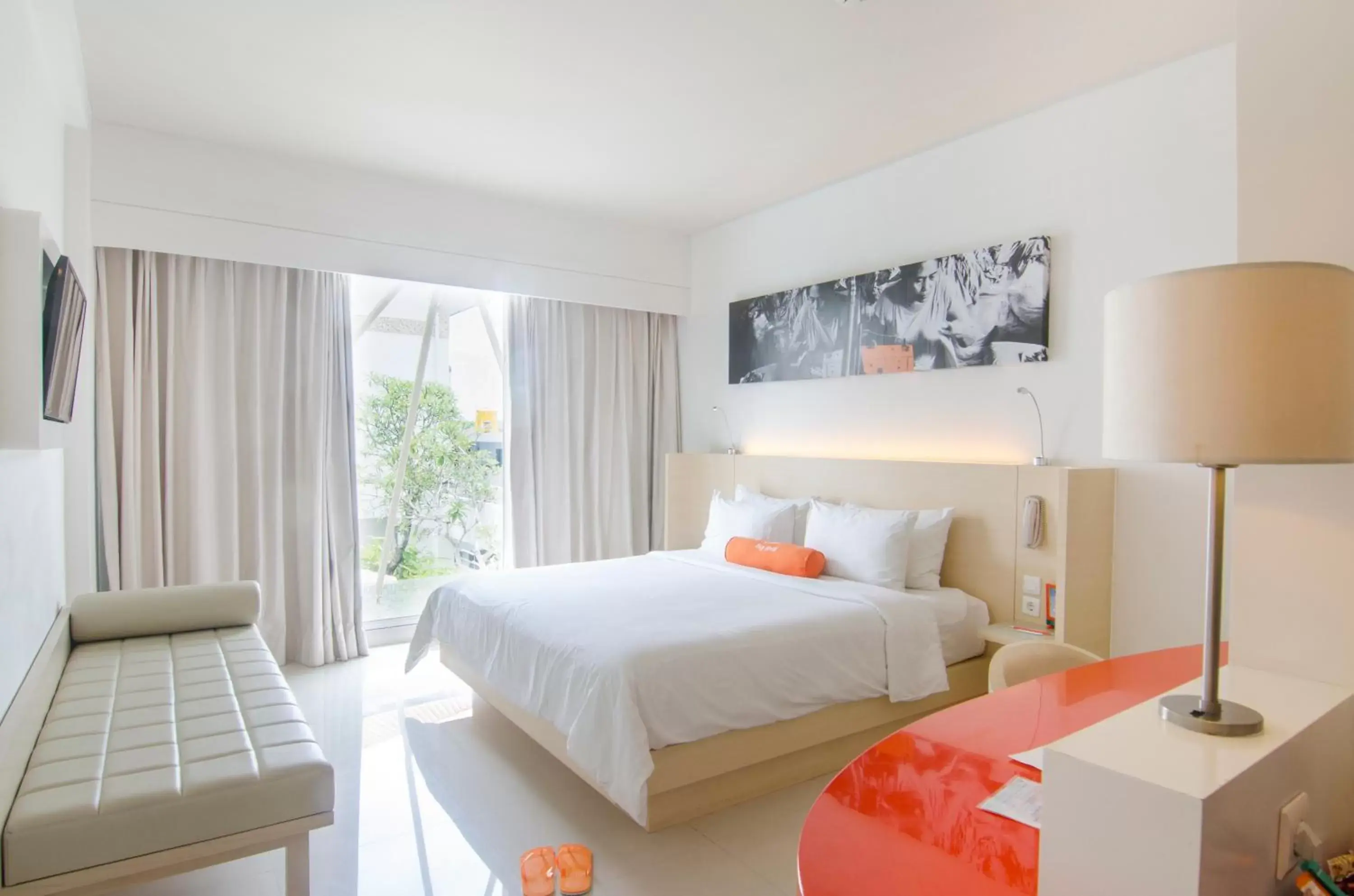 Bedroom, Bed in HARRIS Hotel and Conventions Denpasar Bali Bedroom, Bed in HARRIS Hotel and Conventions Denpasar Bali