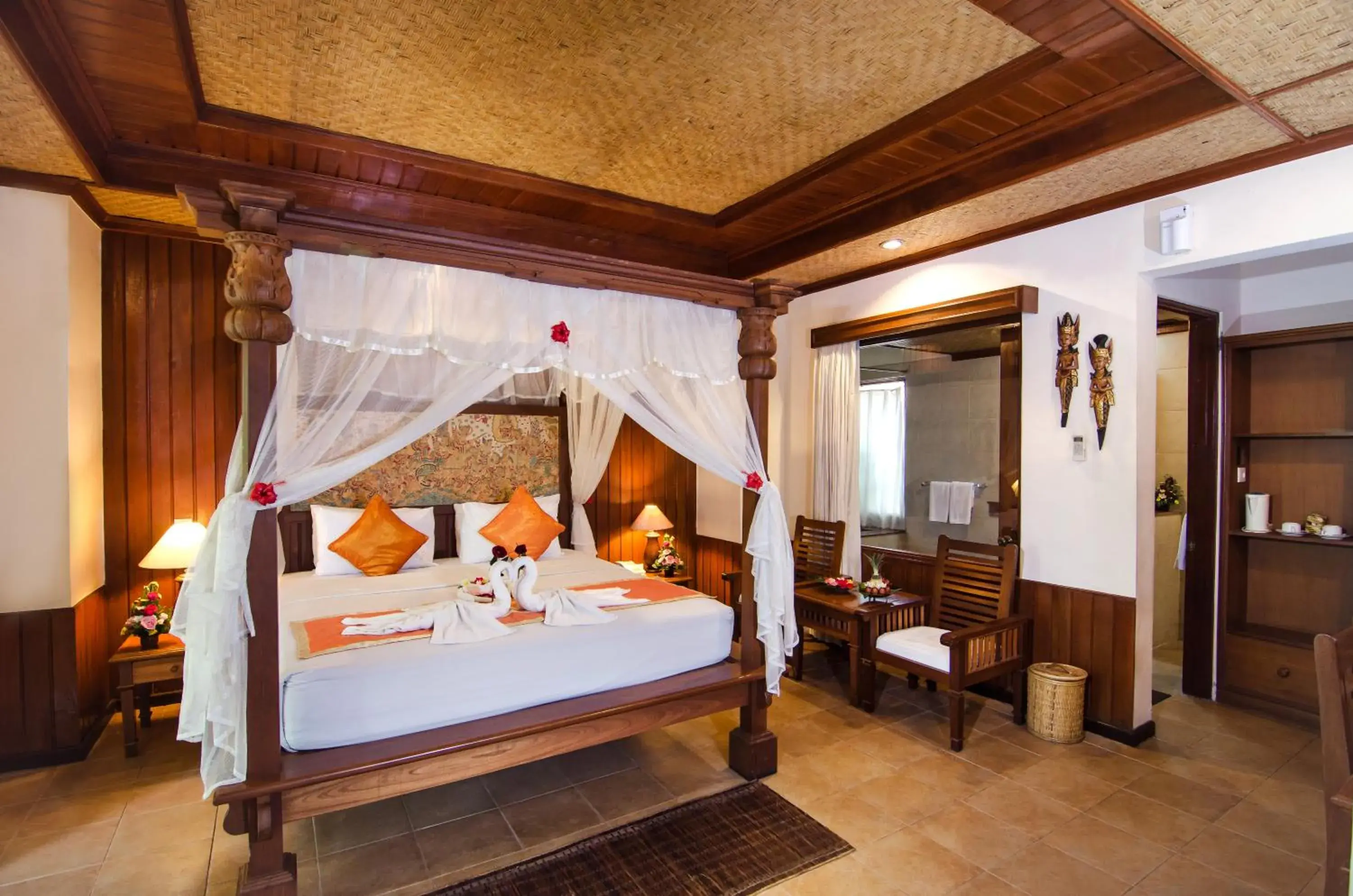 Bed in Sri Phala Resort & Villa
