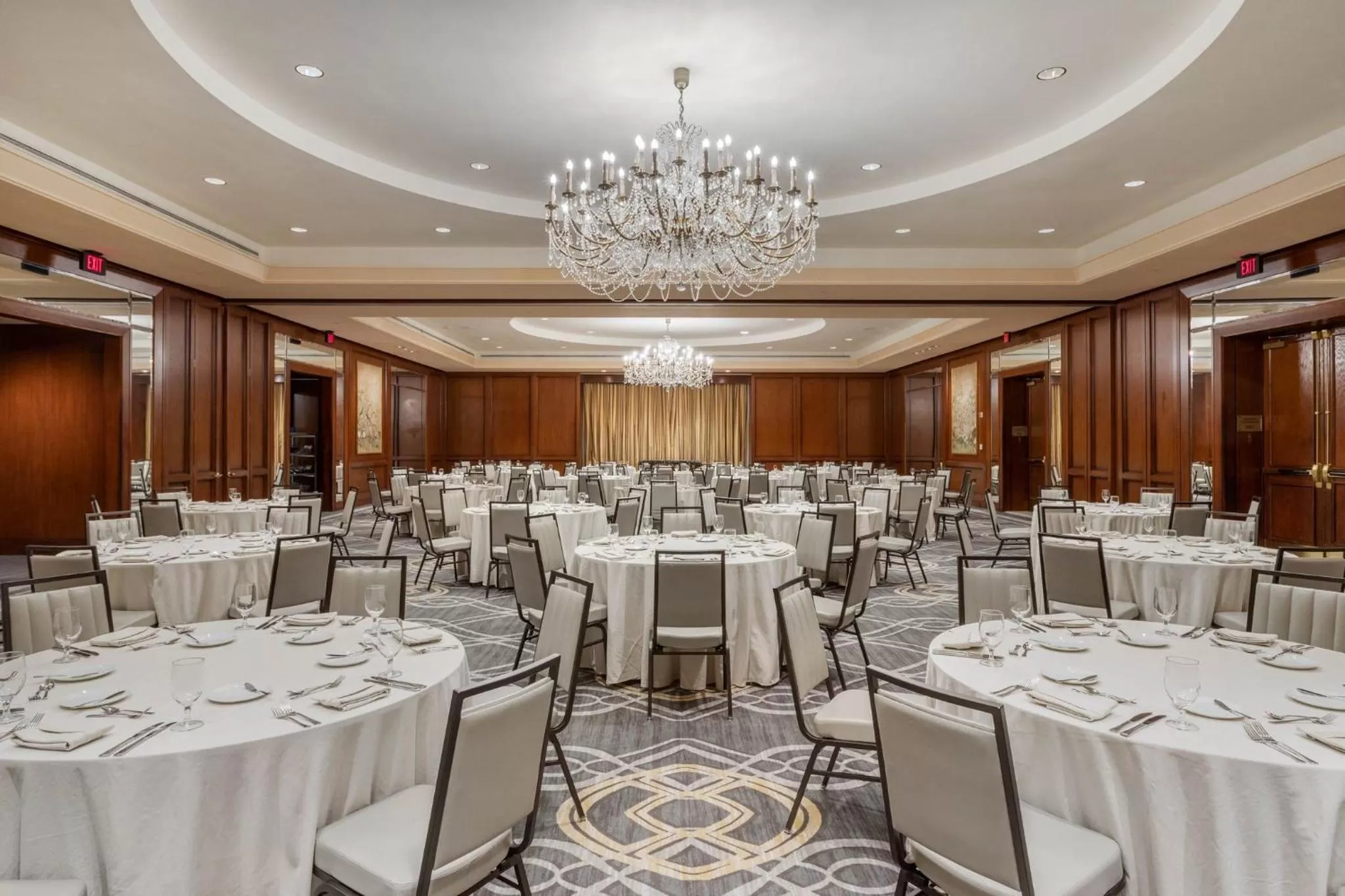 Banquet/Function facilities in Omni Houston Hotel