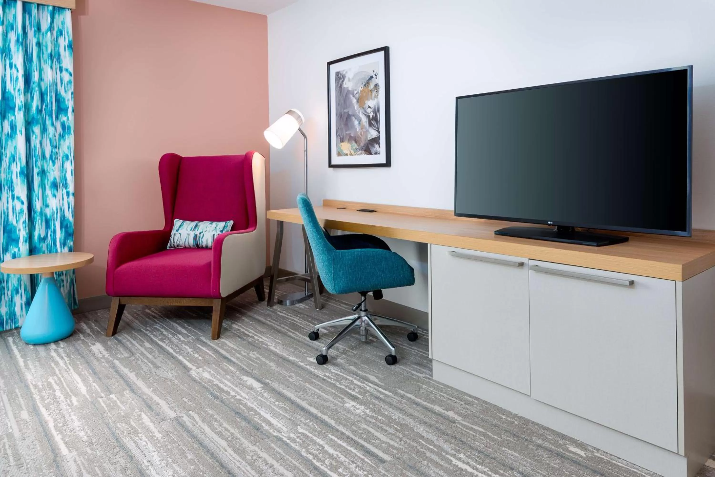 Bedroom in Hilton Garden Inn Panama City Airport, Fl