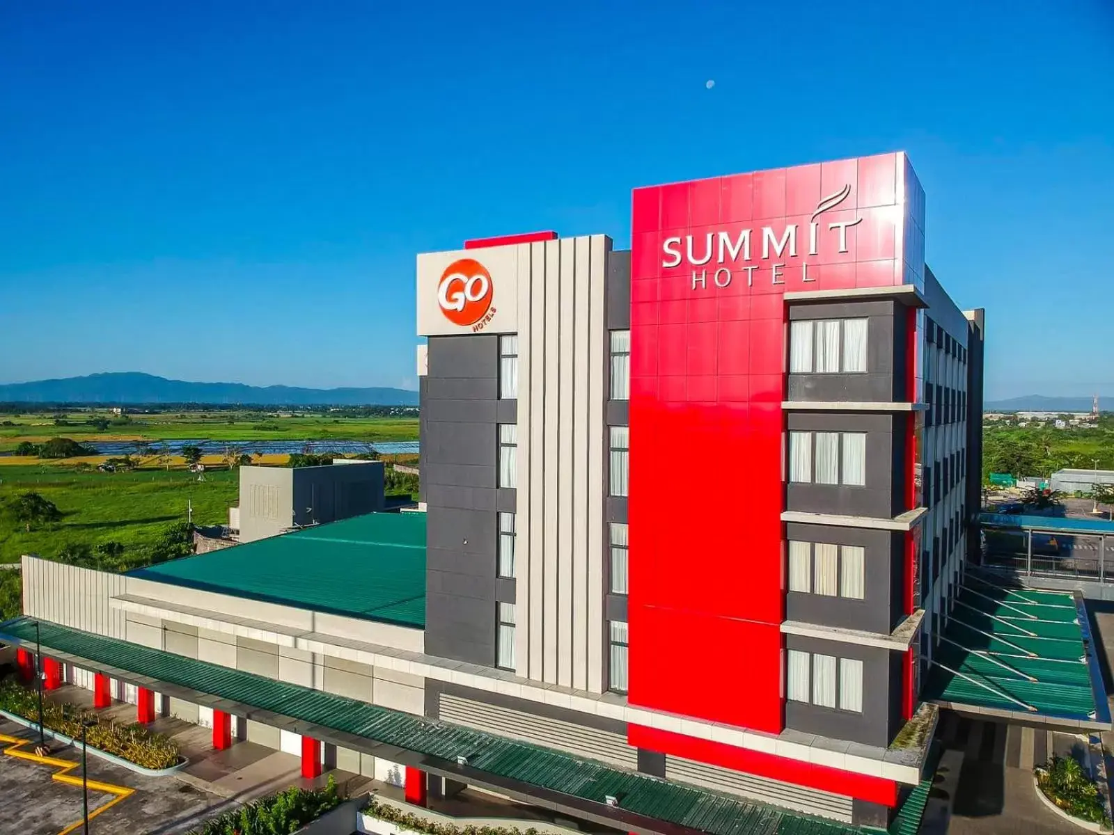 Property building in Go Hotels Plus Naga Property building in Go Hotels Plus Naga