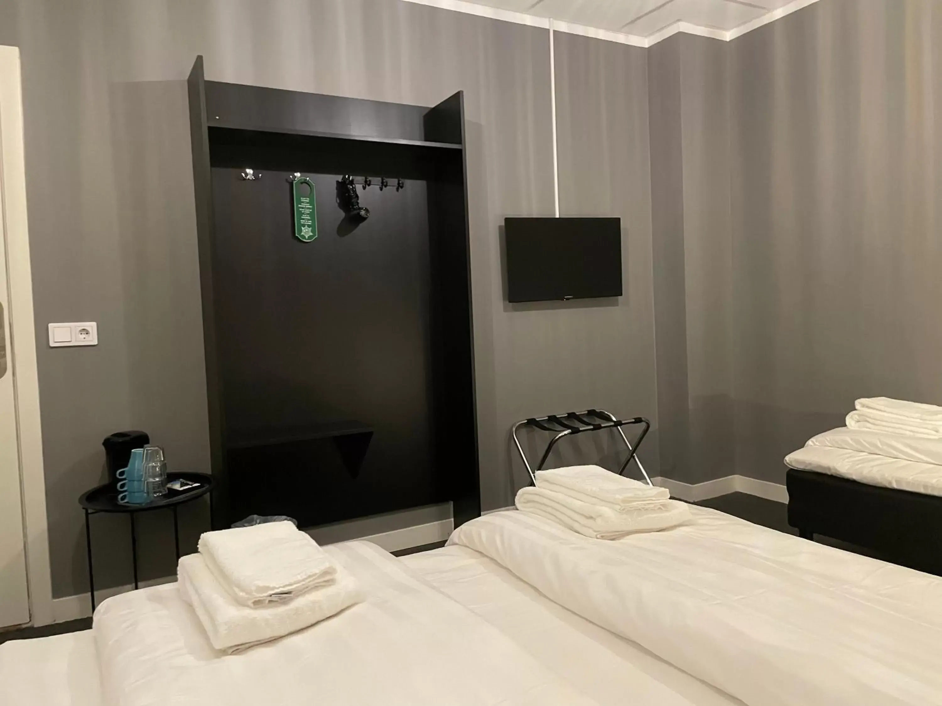 Bedroom, Bed in Birka Hotel