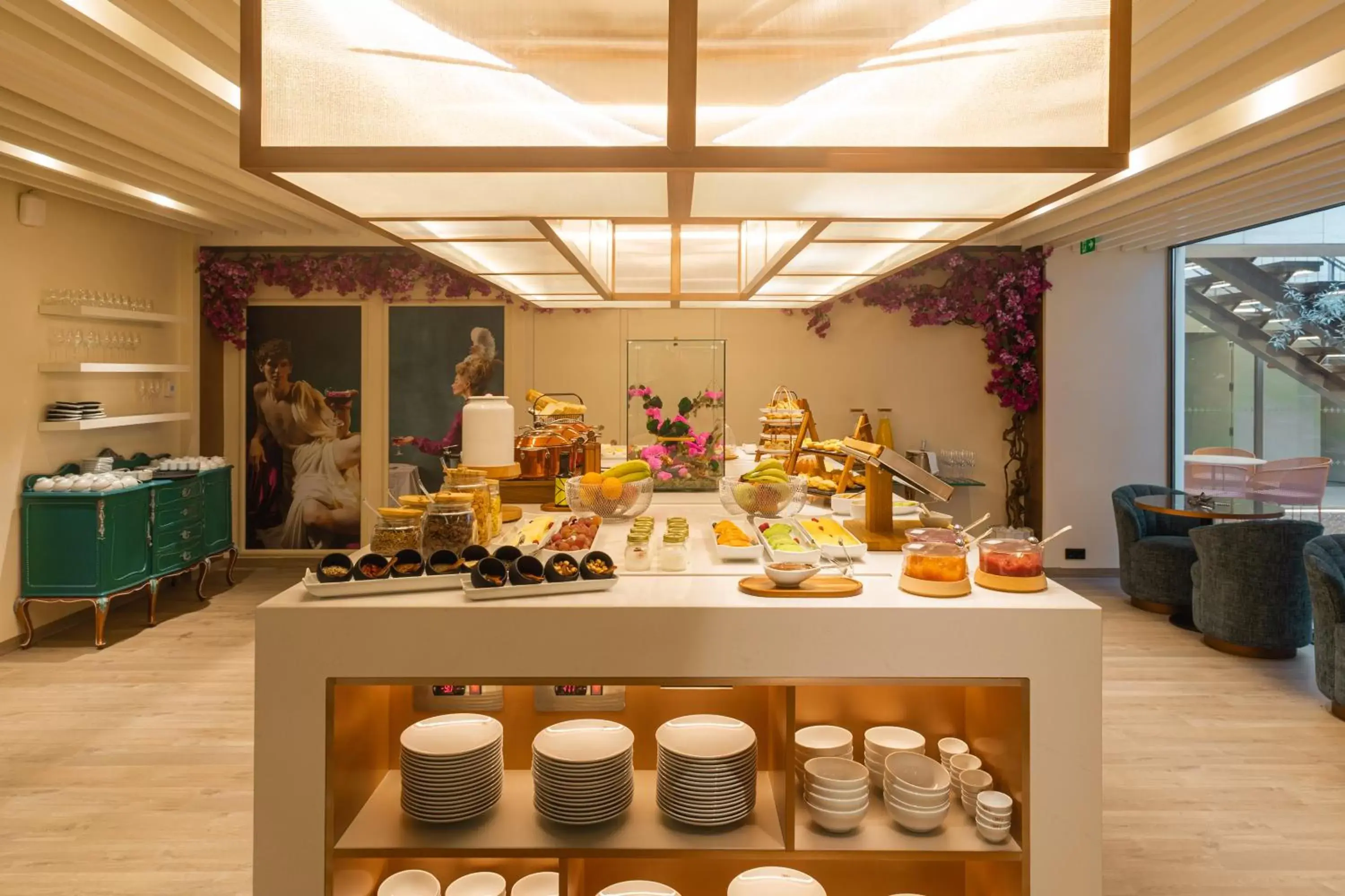 Buffet breakfast, Restaurant/Places to Eat in LUSTER Hotel