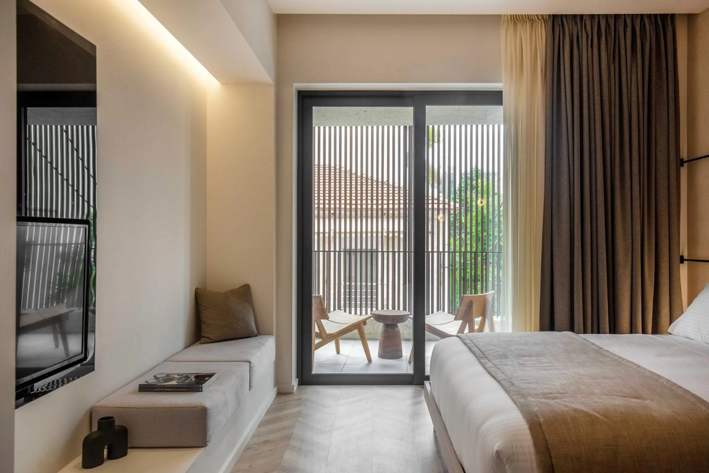 Bedroom, Bed in The Newel Psychiko