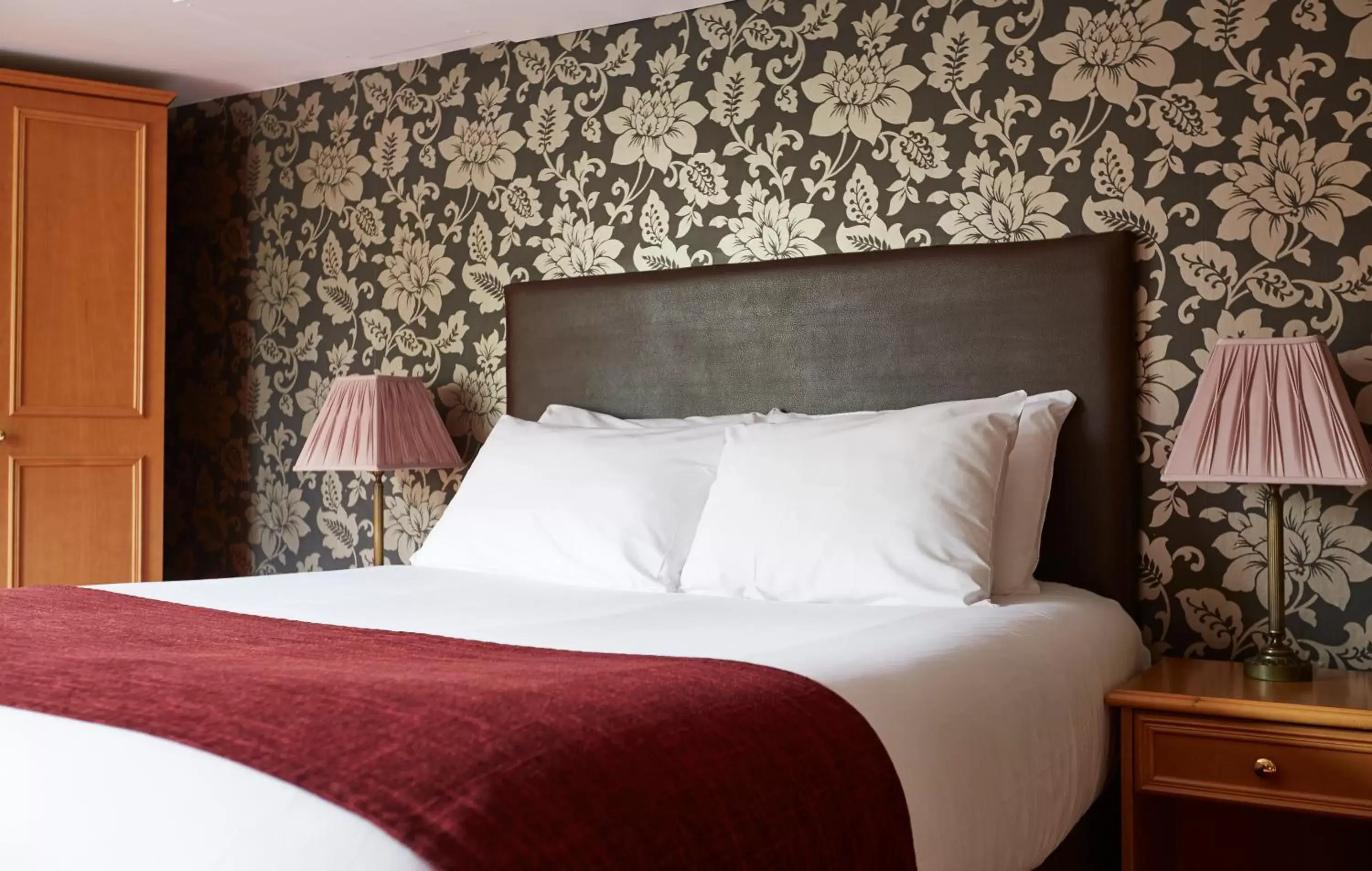 Bed in Wheatsheaf Hotel by Chef & Brewer Collection