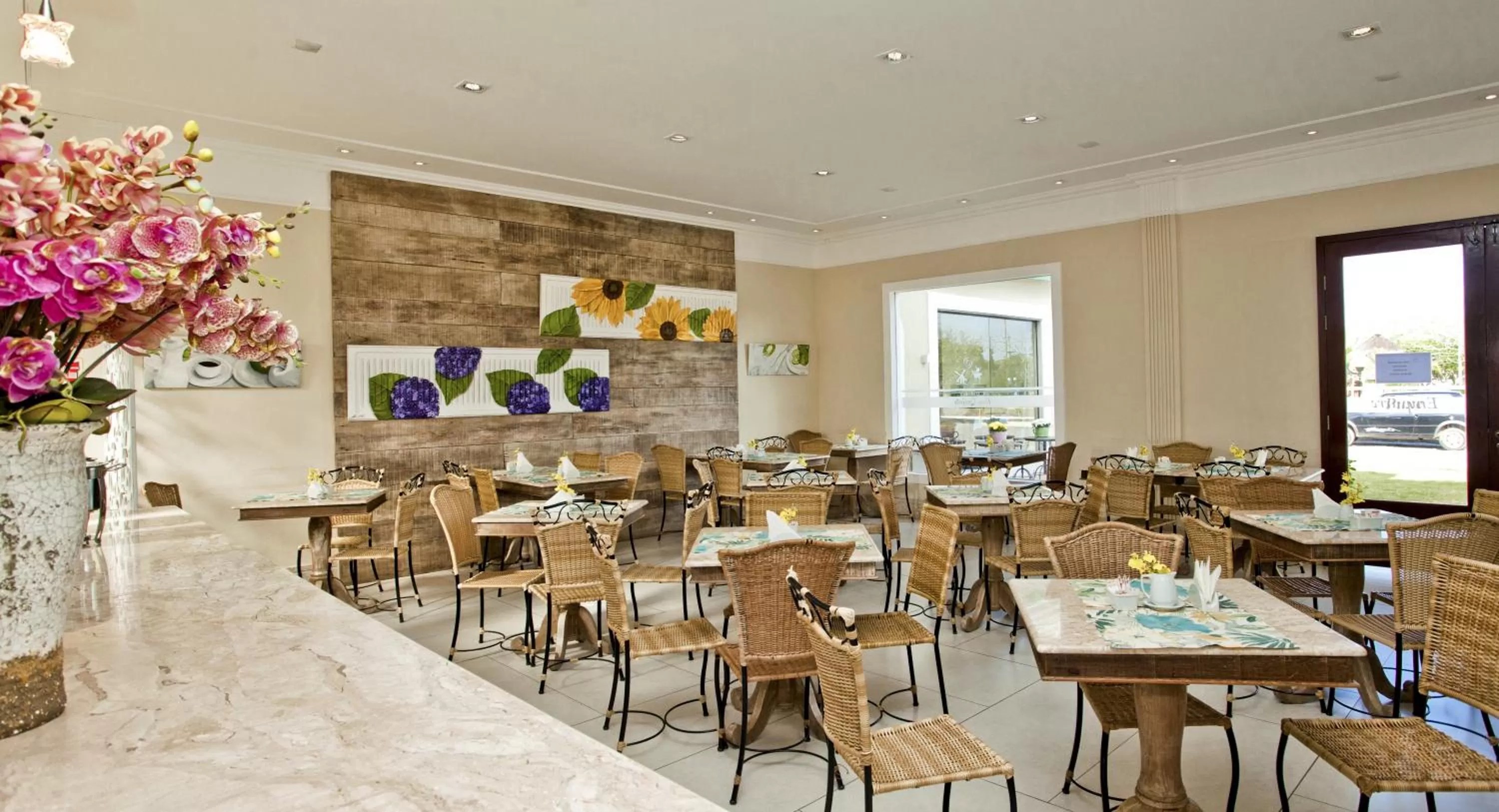 Restaurant/places to eat in Hotel Don Quijote Búzios