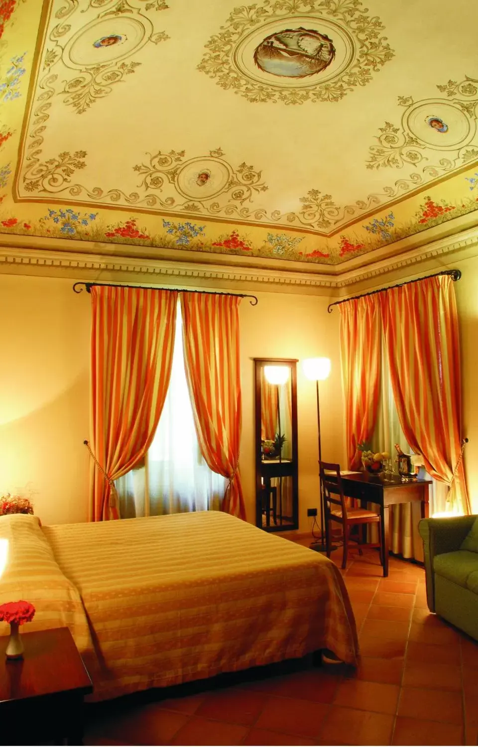 Photo of the whole room, Bed in Hotel San Claudio