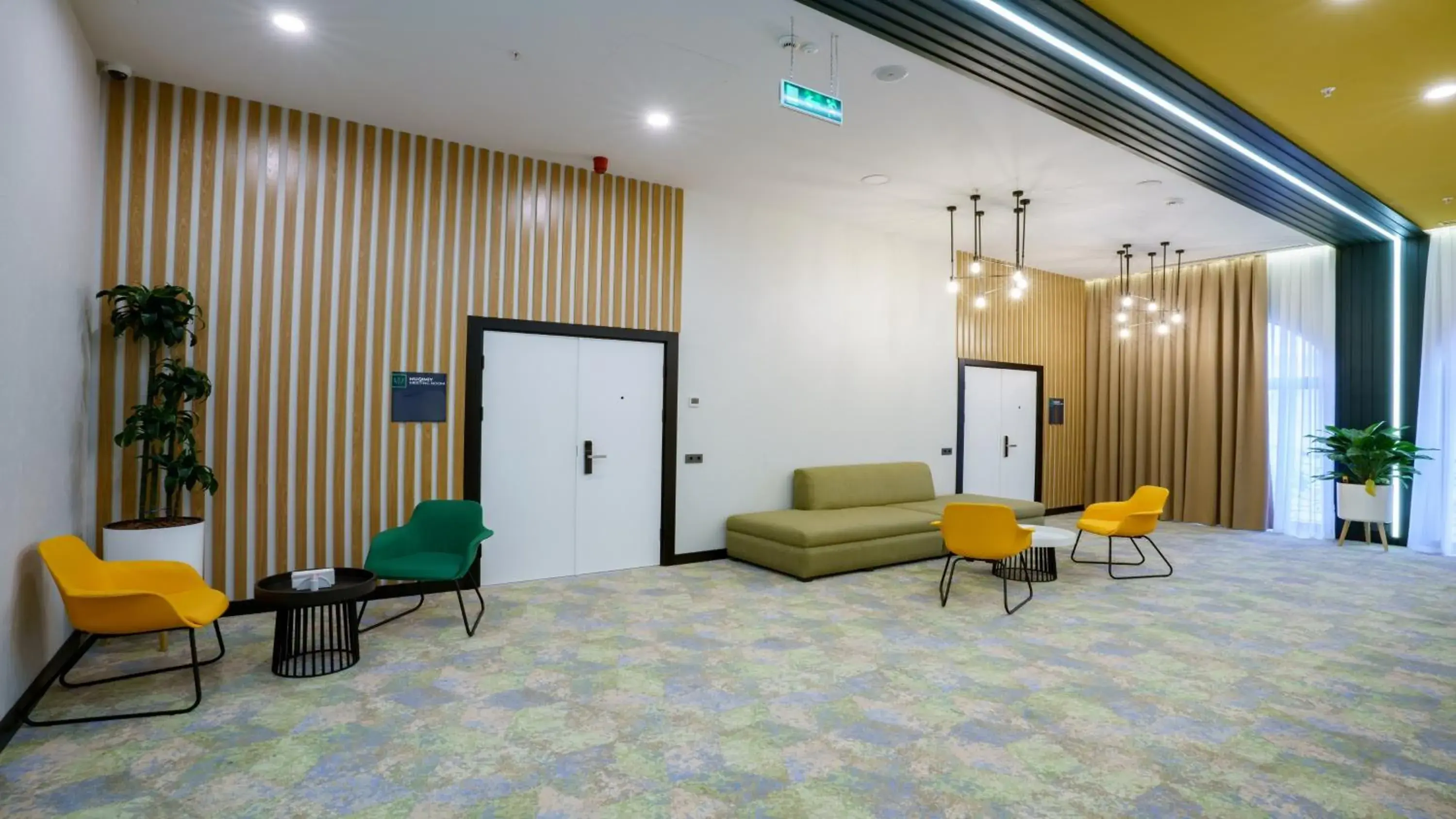 Meeting/conference room, Seating Area in Holiday Inn Tashkent City, an IHG Hotel