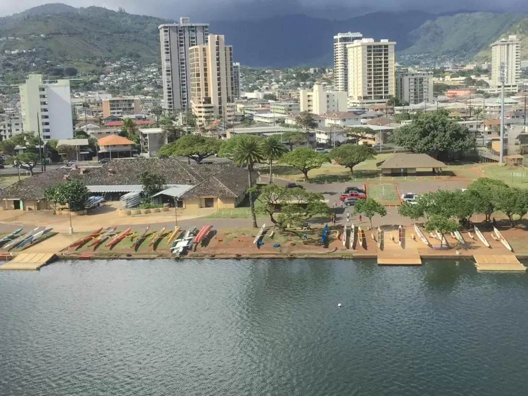 Bird's-eye View in Modern Waikiki Sleek Studio