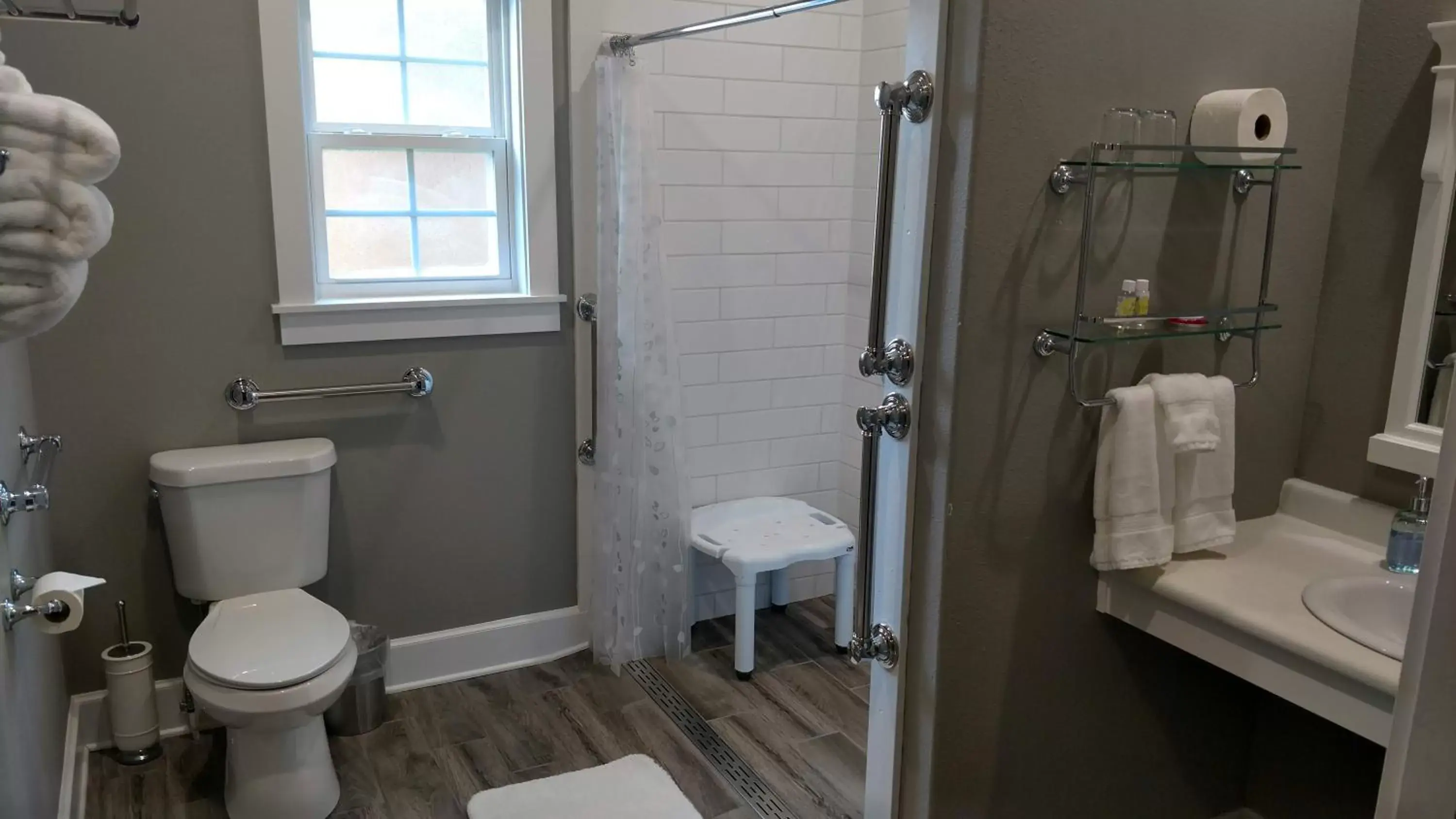 Bathroom in Wildflower Bed and Breakfast