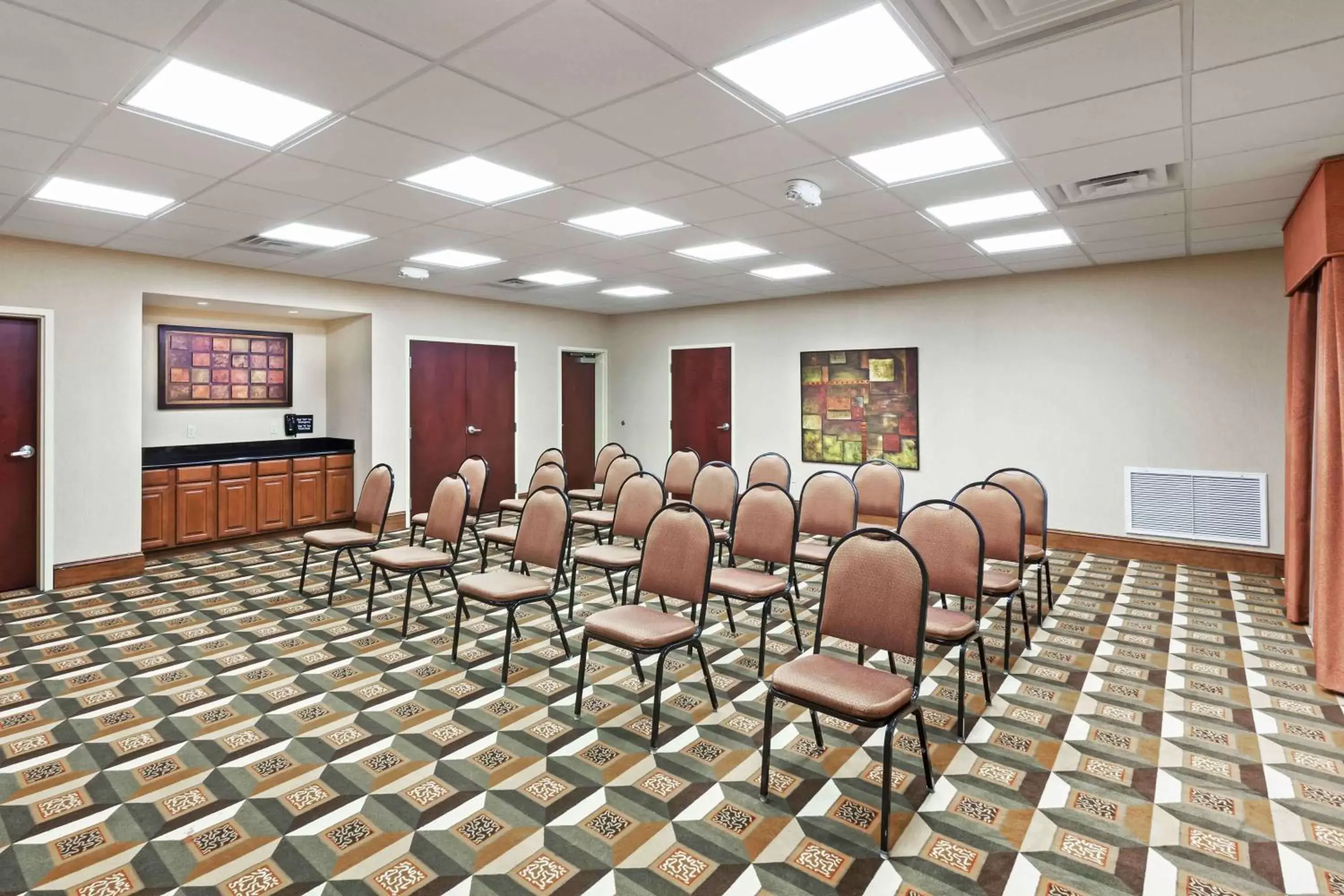 Meeting/conference room in Hampton Inn & Suites Morgan City