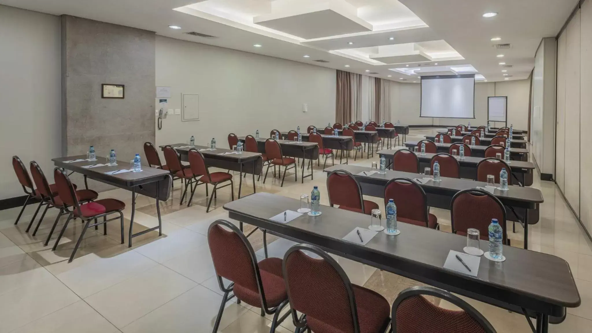 Meeting/conference room in Hotel Deville Prime Cuiabá