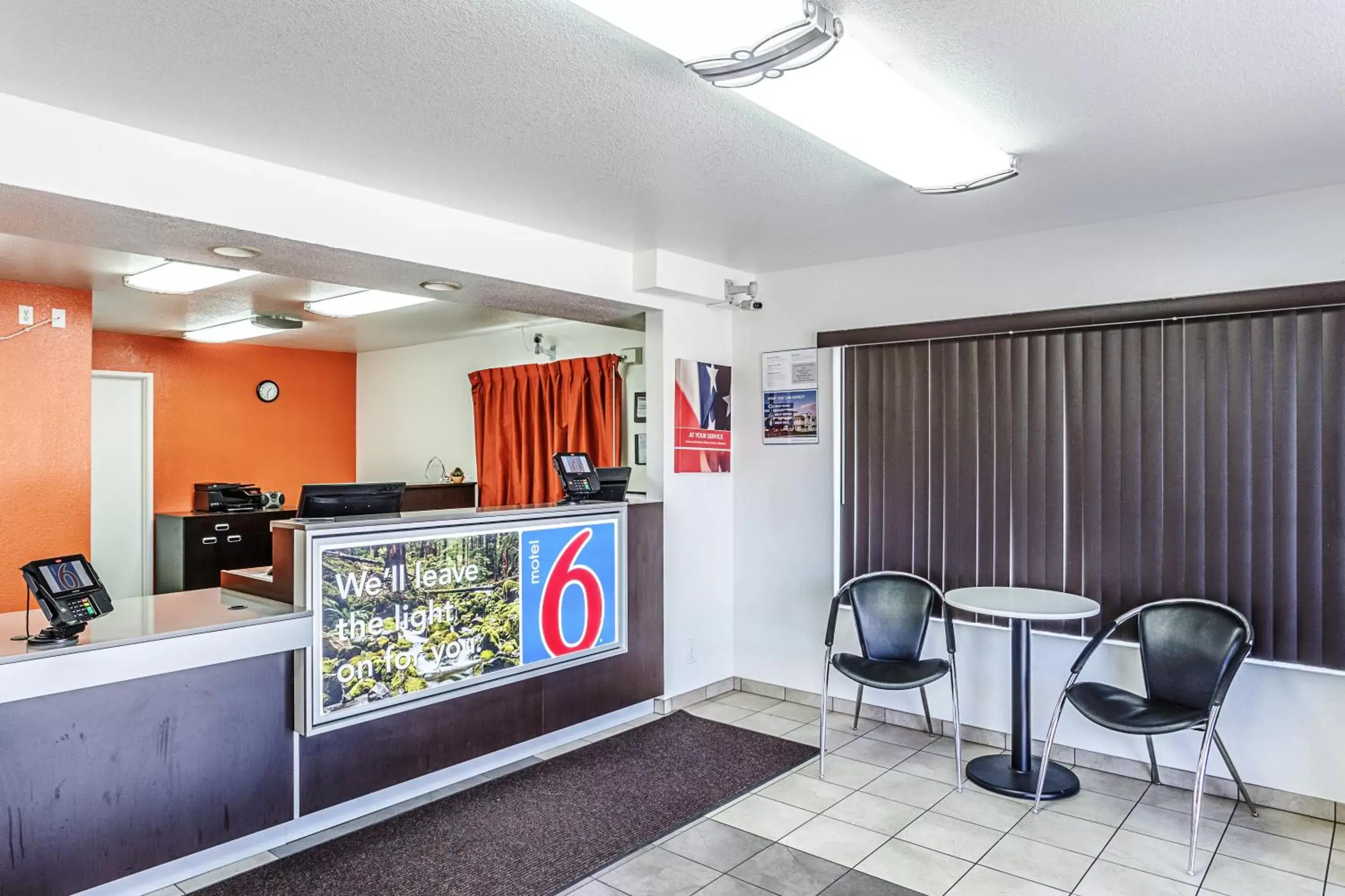 Lobby or reception, Lounge/Bar in Motel 6-Richland, WA