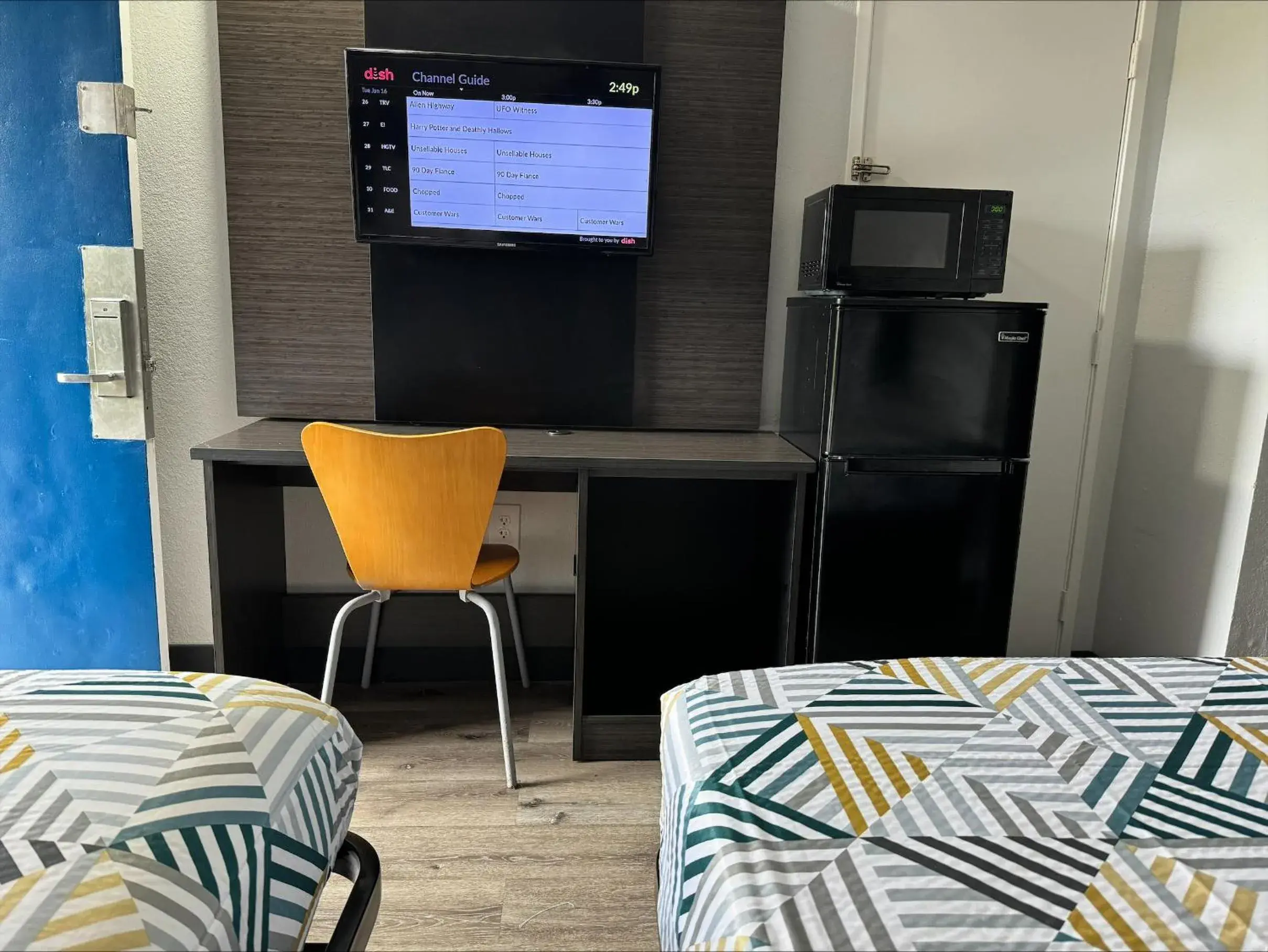 Bedroom, Bed in Motel 6-Bradenton, FL Bedroom, Bed in Motel 6-Bradenton, FL