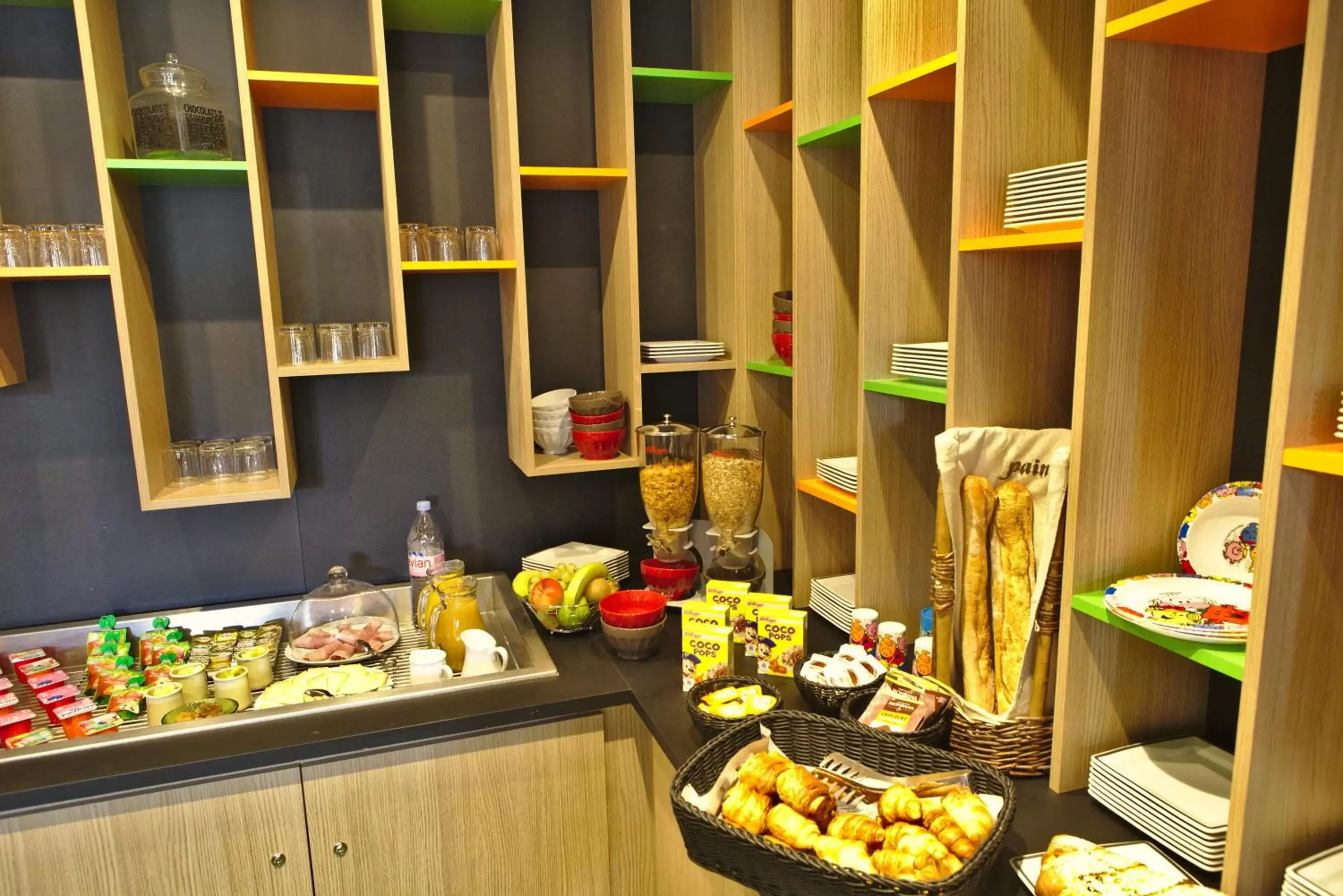 Food in ibis Styles Moulins Centre