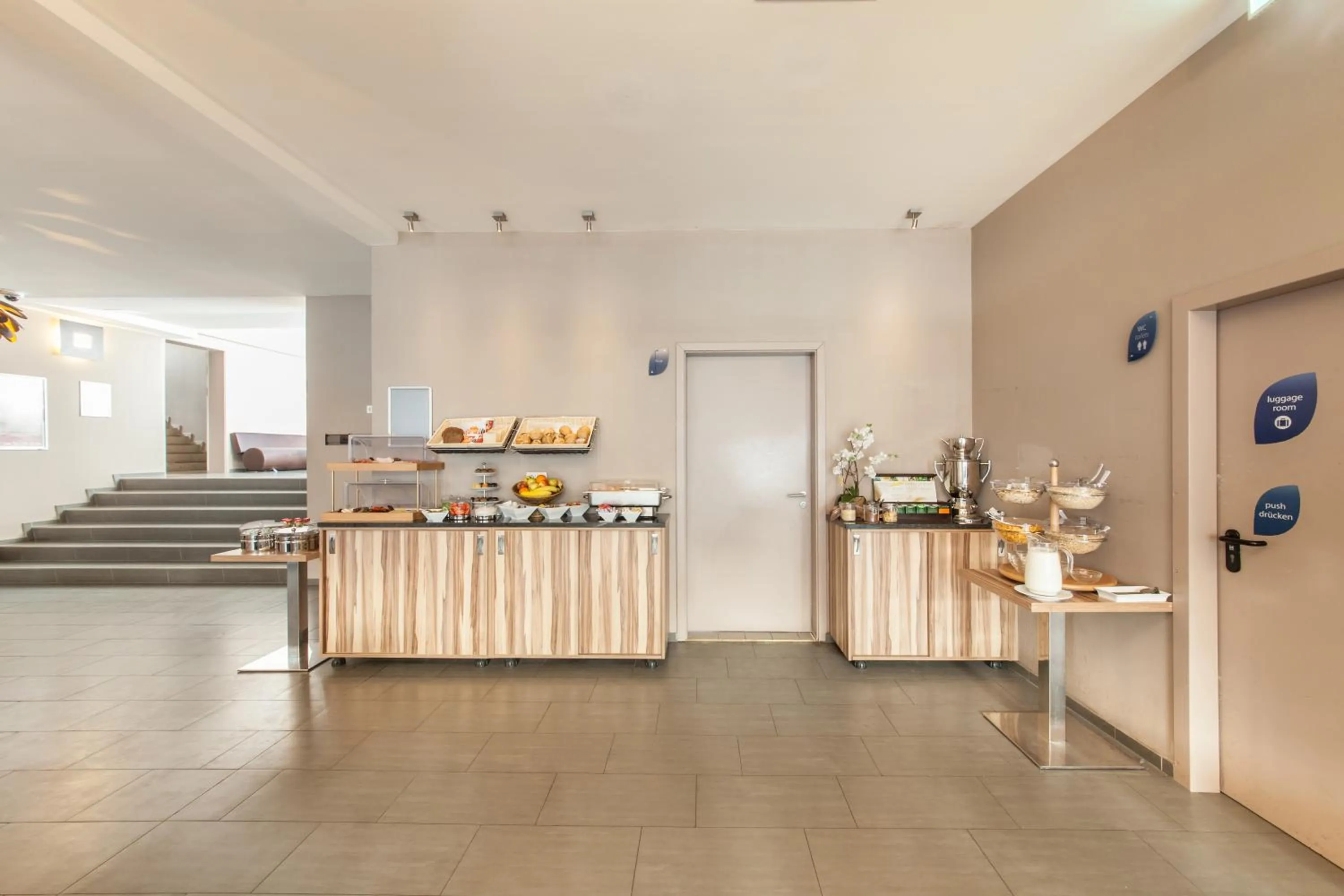 Buffet breakfast, Restaurant/Places to Eat in Scope Hotel City Stay Frankfurt