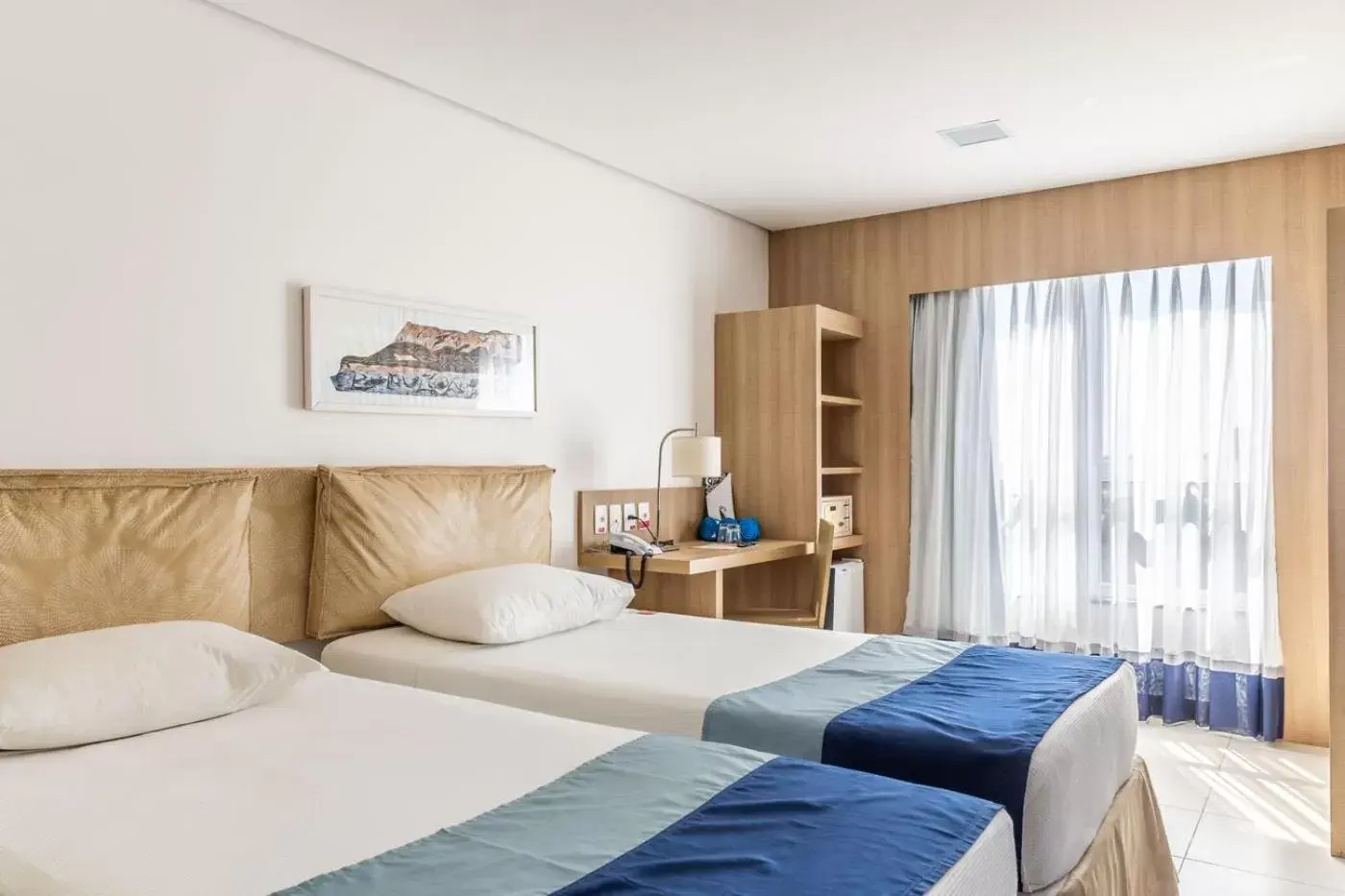 Superior Twin Room with City View in Iu-á Hotel Superior Twin Room with City View in Iu-á Hotel