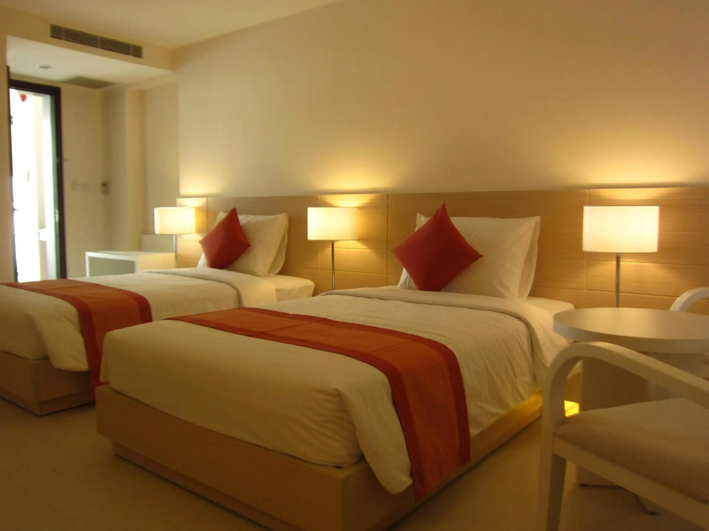 Bed in Nhi Phi Hotel