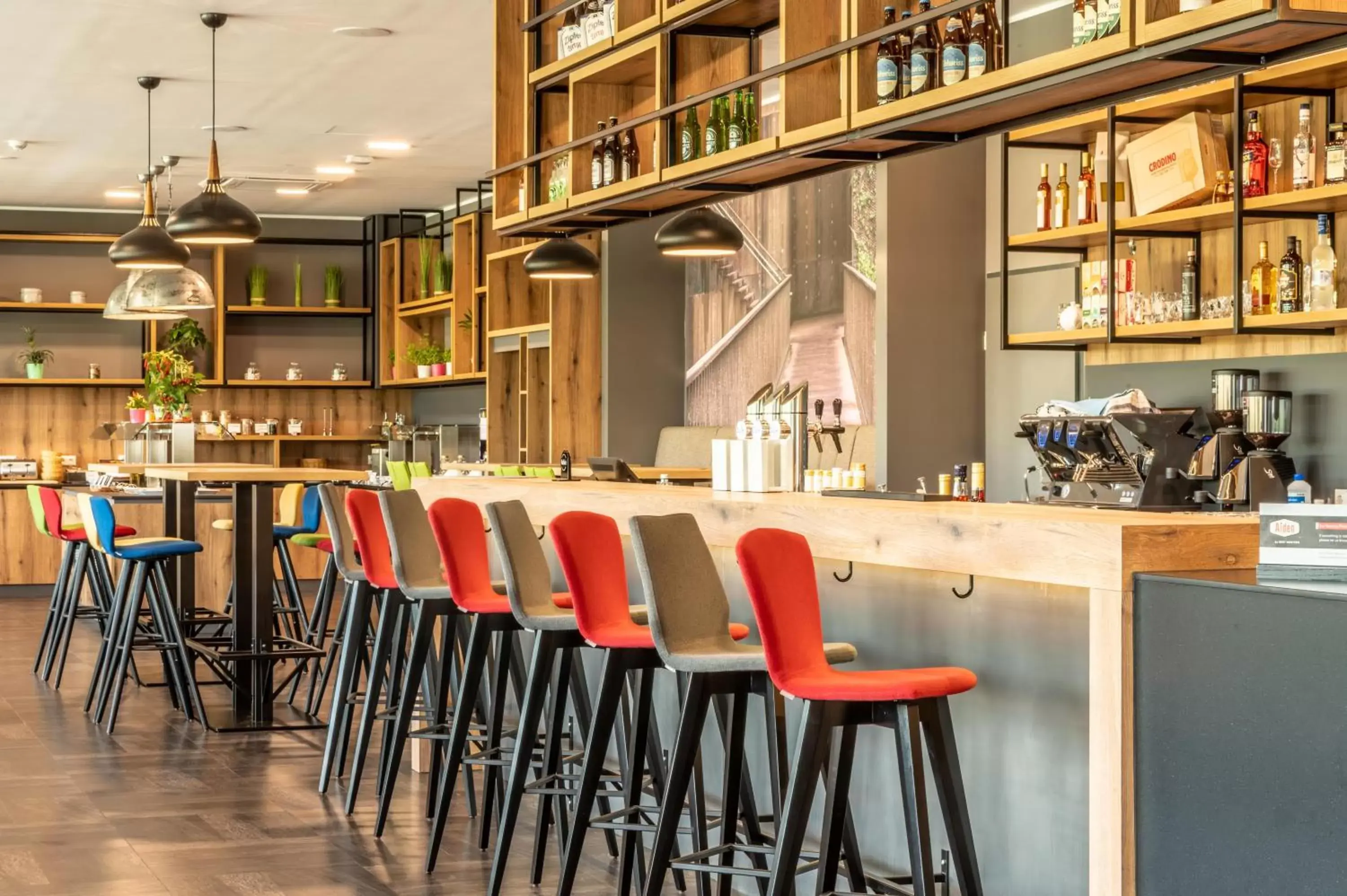 Lounge or bar, Restaurant/Places to Eat in Aiden by Best Western @ Stadtgut Hotel Steyr